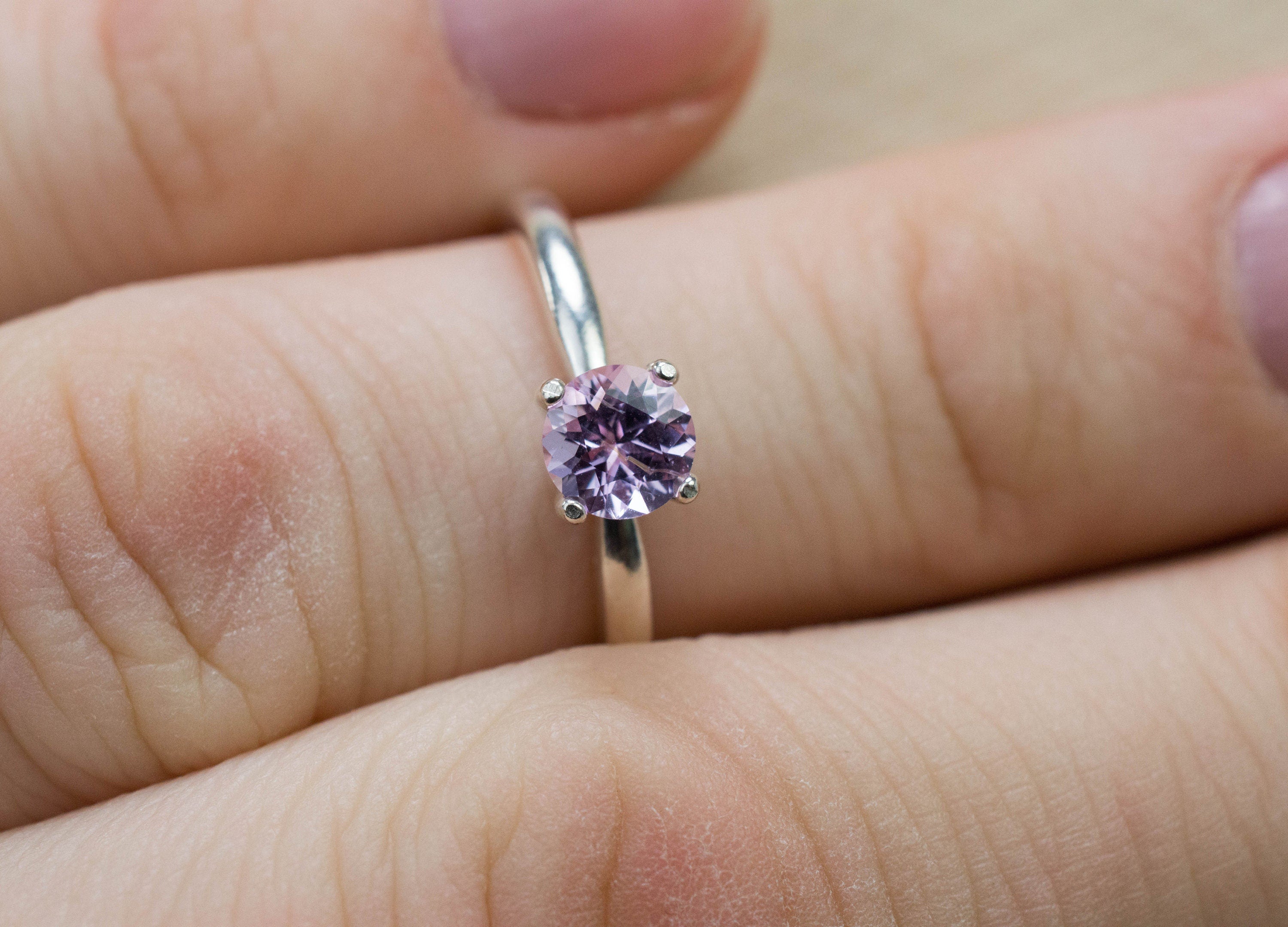 Lavender Spinel Ring; Genuine Untreated Vietnam Spinel; 0.610cts