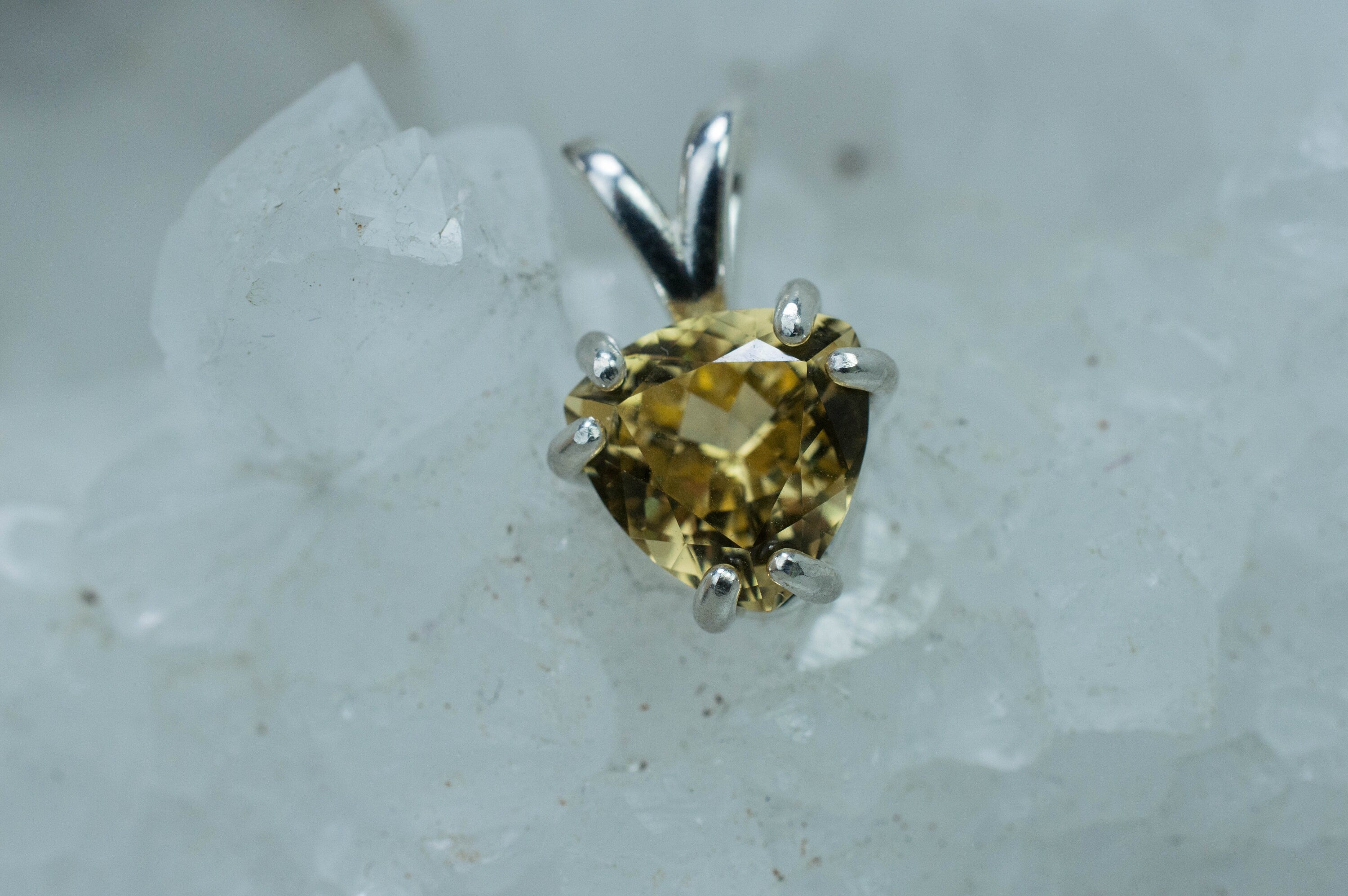 Heliodor Pendant, Natural Untreated Brazil Golden Beryl; 2.160cts