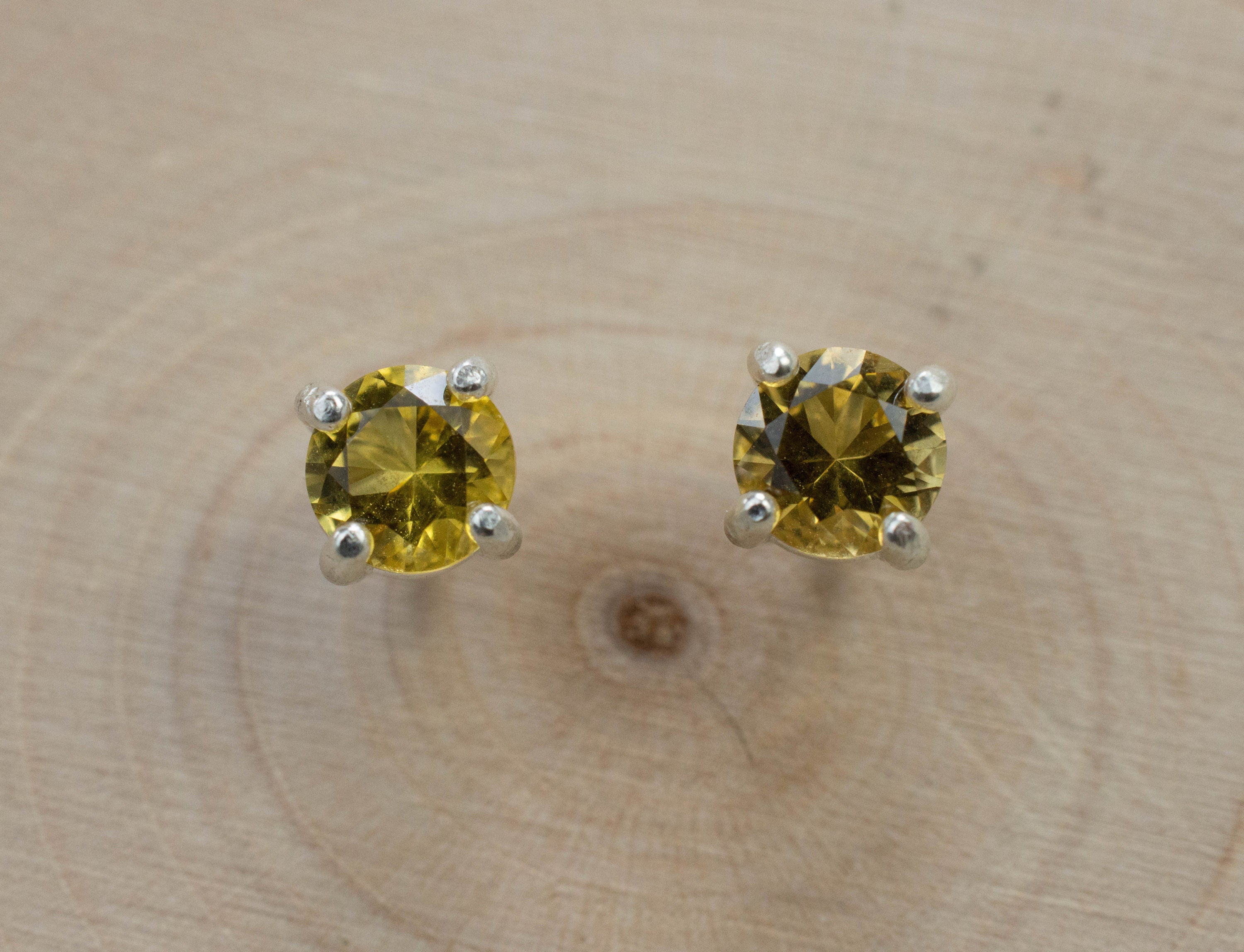 Heliodor Earrings, Natural Untreated Brazil Golden Beryl; 0.820cts