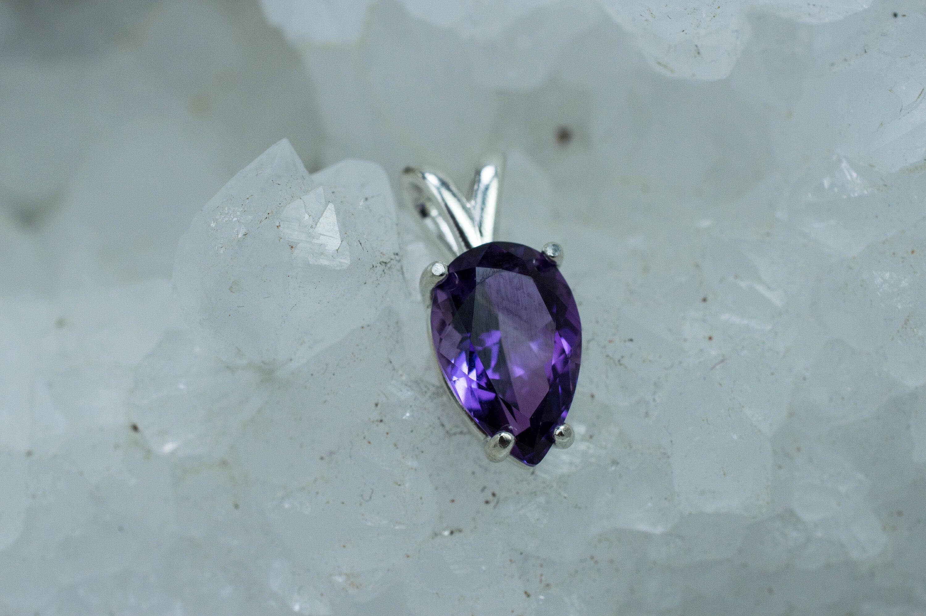 Amethyst Pendant, Natural Untreated Uruguay Amethyst; 2.570cts