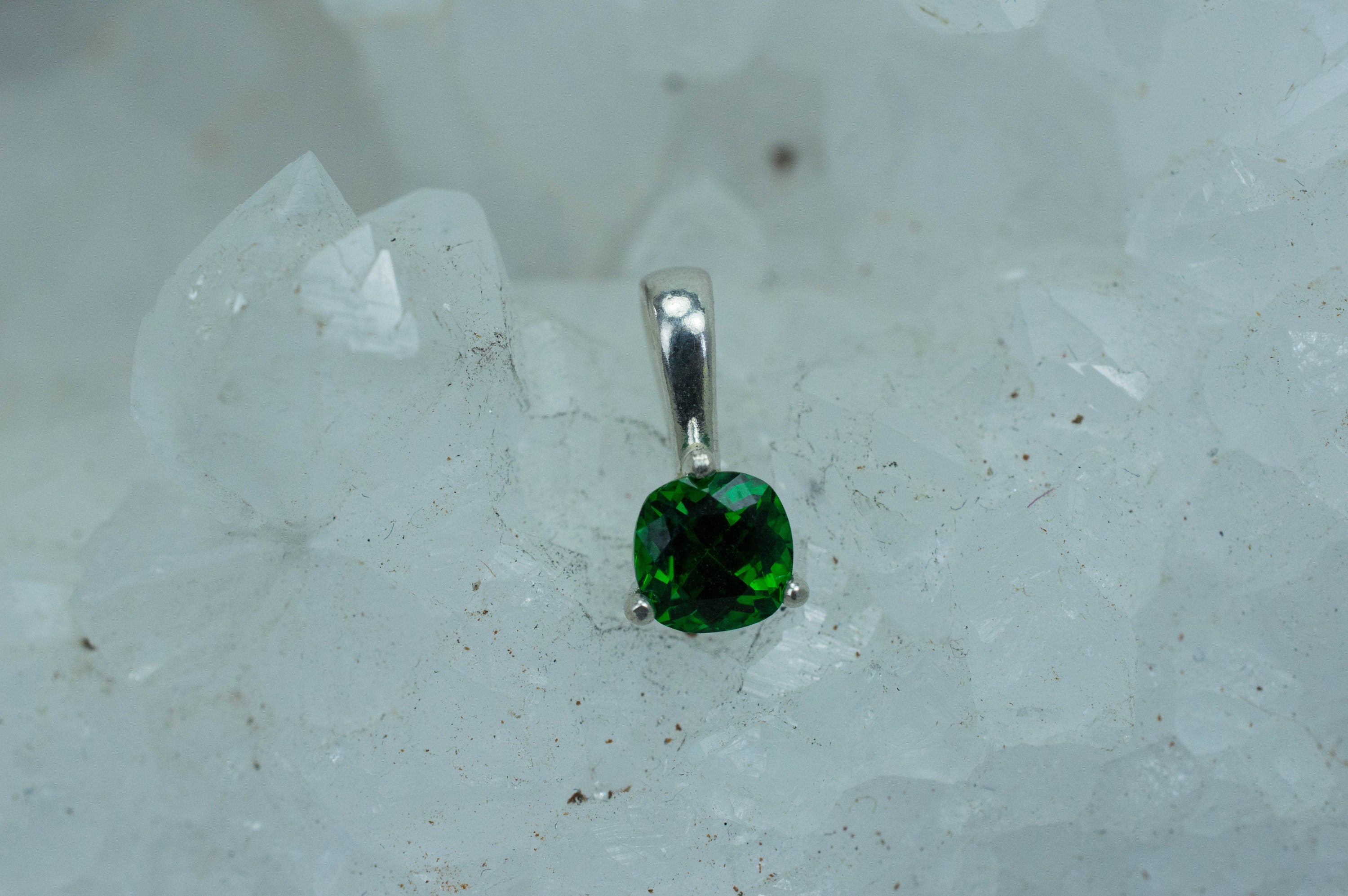 Tsavorite Garnet Pendant; Genuine Untreated Kenyan Garnet; 0.760cts - Mark Oliver Gems