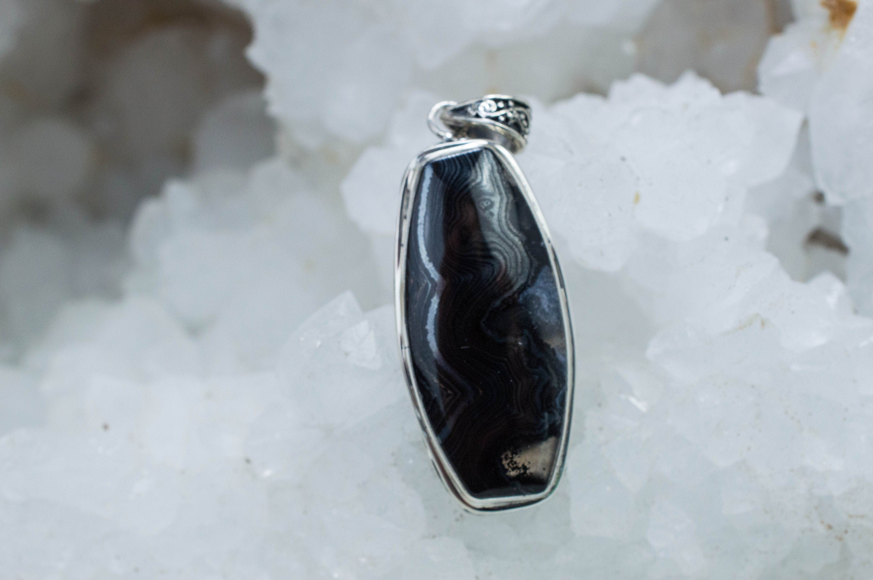 Banded Agate Pendant, Genuine Untreated Oregon Black Agate