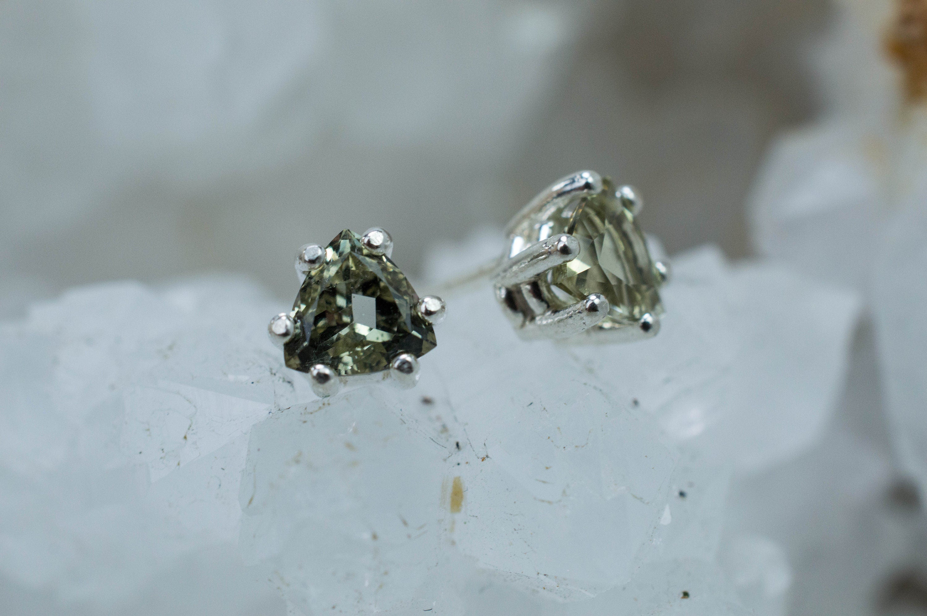 Zoisite Earrings, Genuine Untreated Pakistan Zoisite; 1.050cts