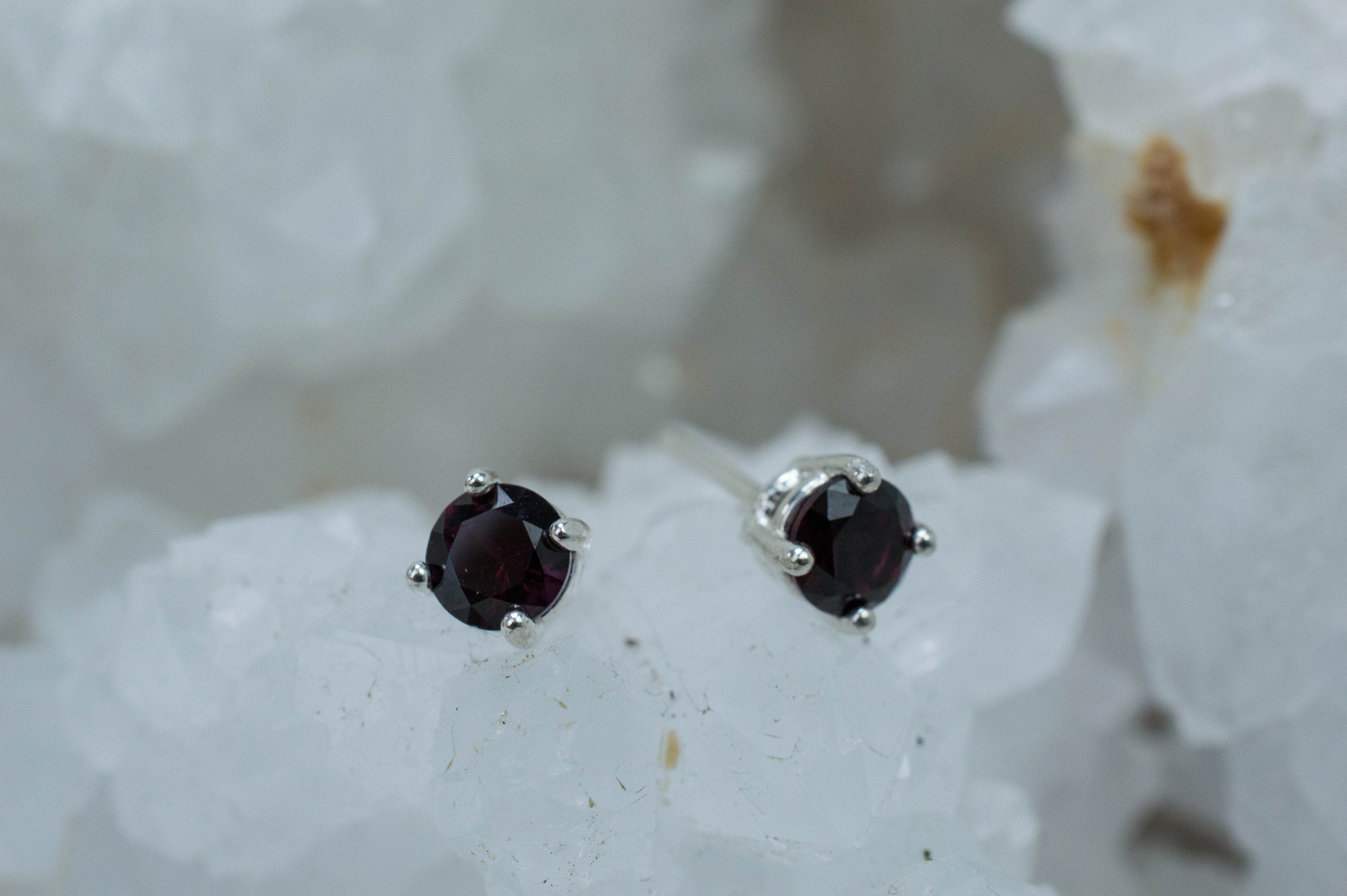 Anthill Garnet Earrings; Natural and Untreated Arizona Pyrope Garnets; 0.890cts