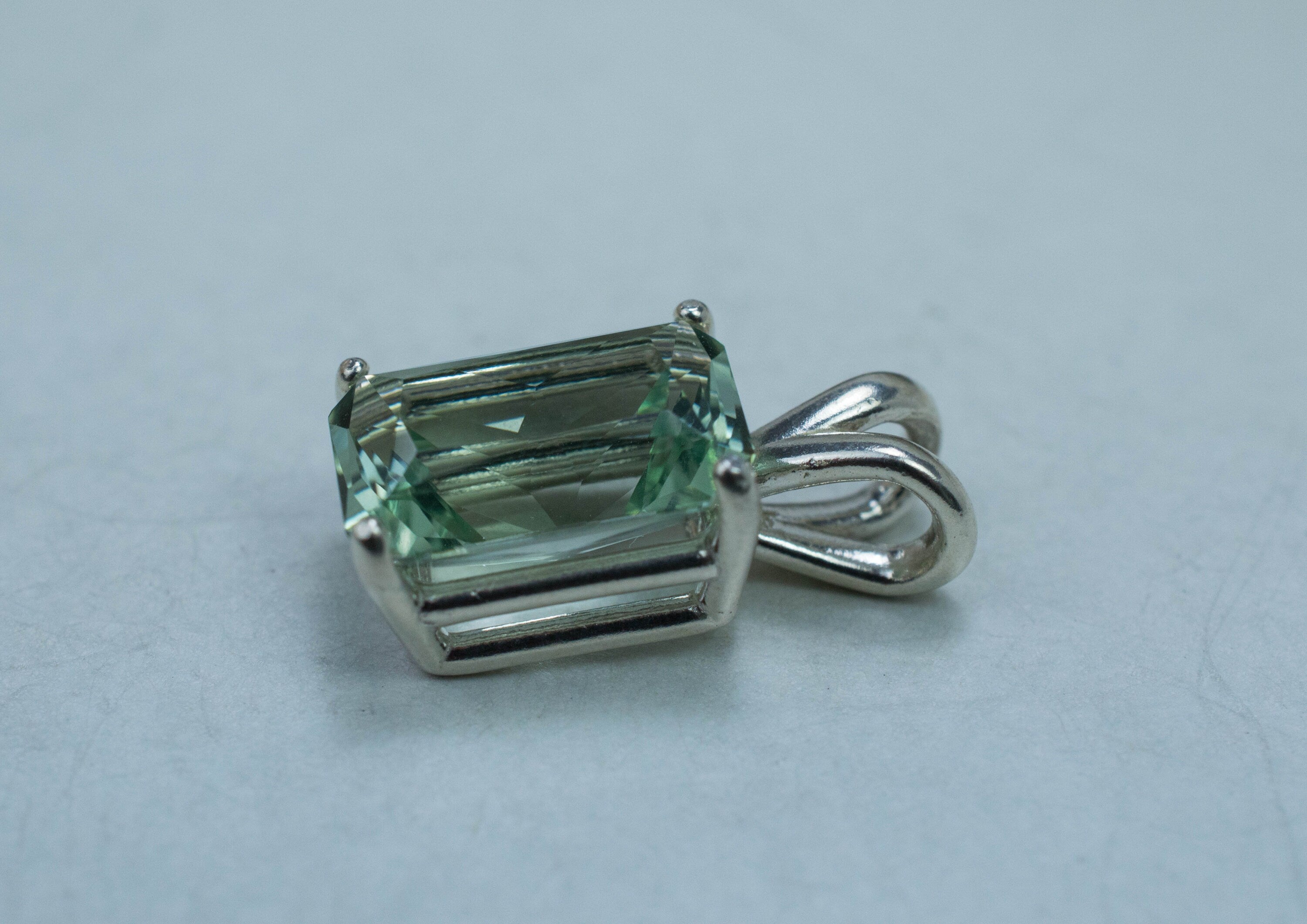 Prasiolite Pendant; Genuine Brazil Green Amethyst; 4.040cts