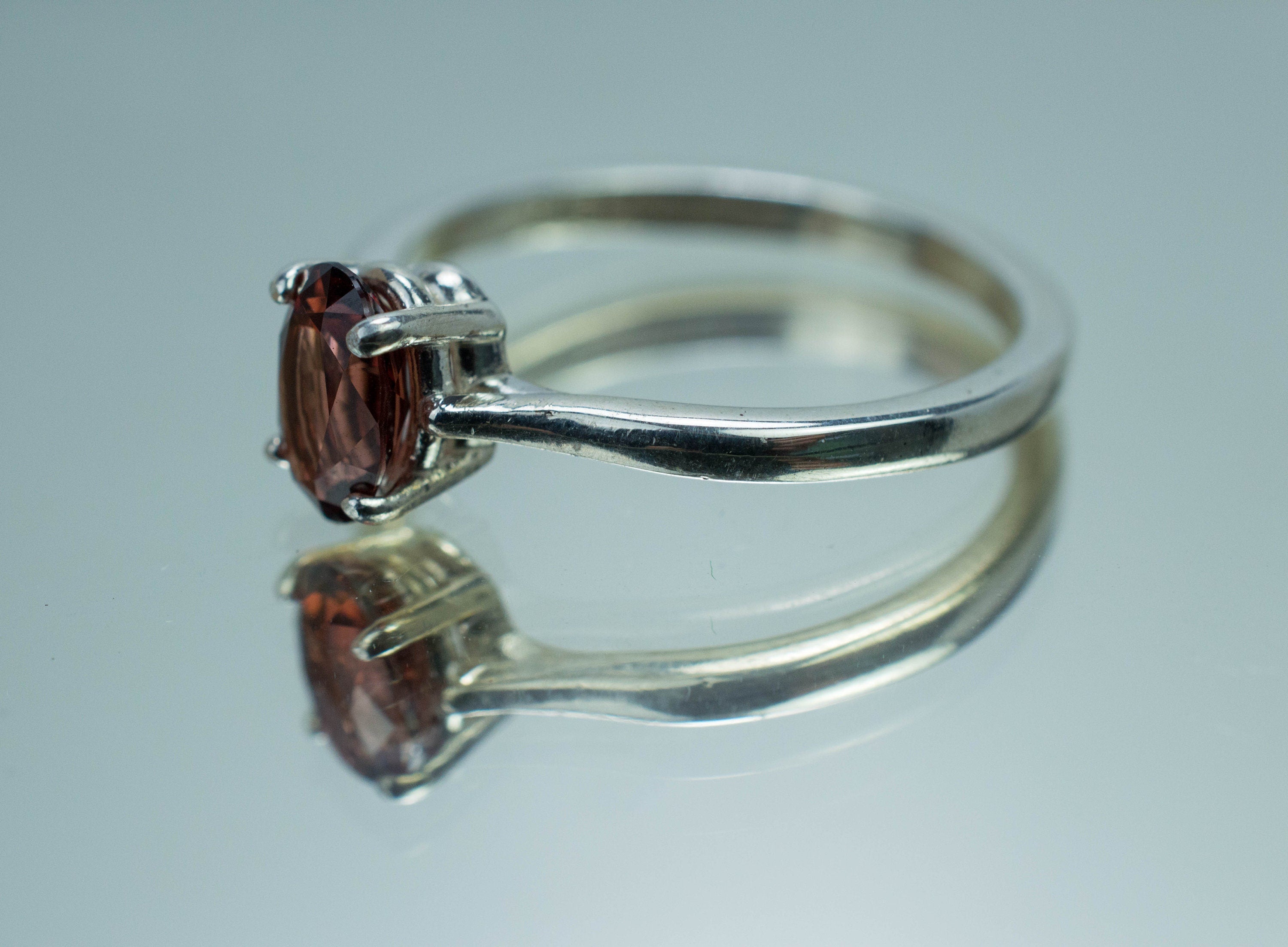 Cinnamon Garnet Ring; Genuine Untreated Tanzanian Garnet; 0.970cts