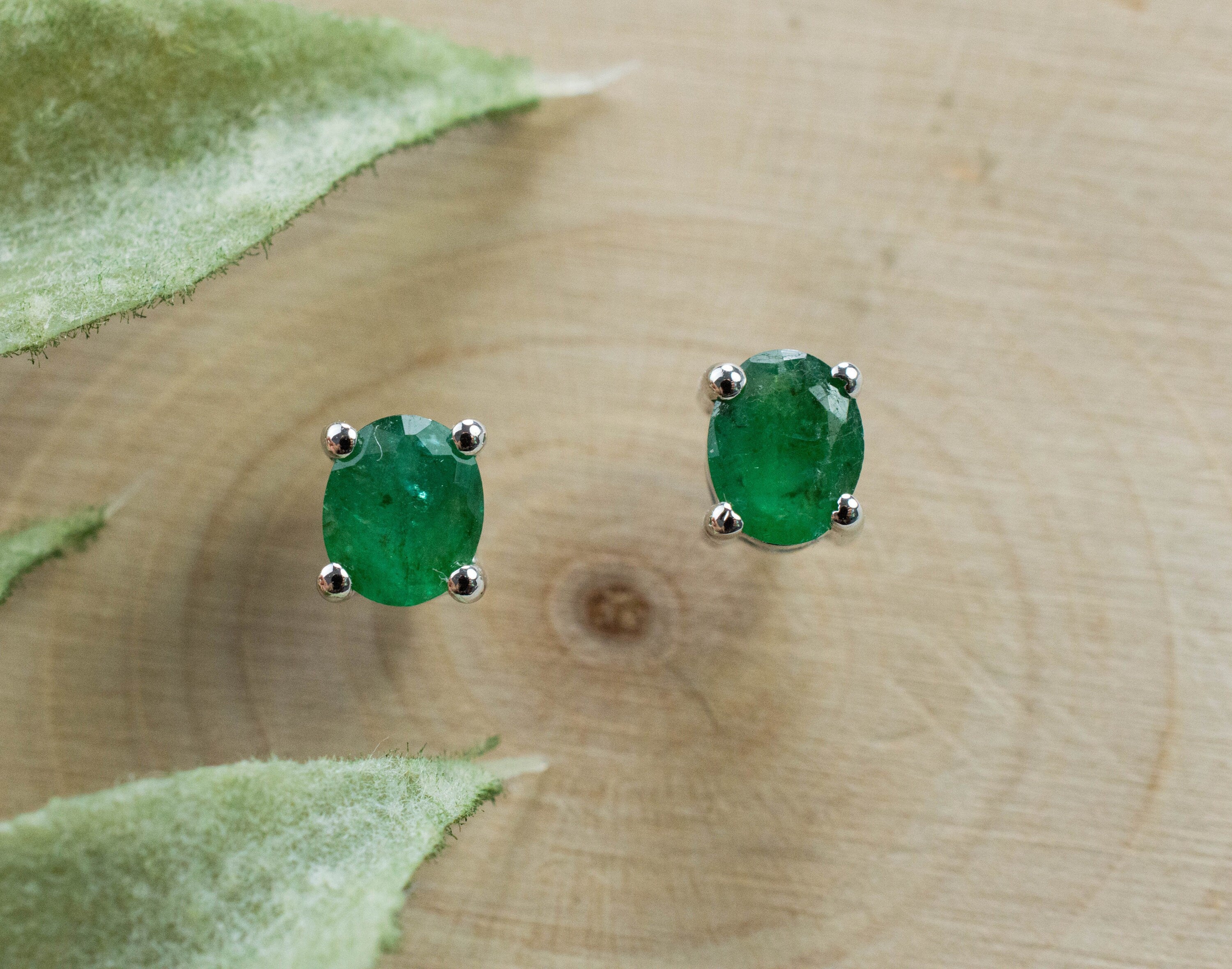 Emerald Earrings; Natural Brazil Emerald; 0.630cts