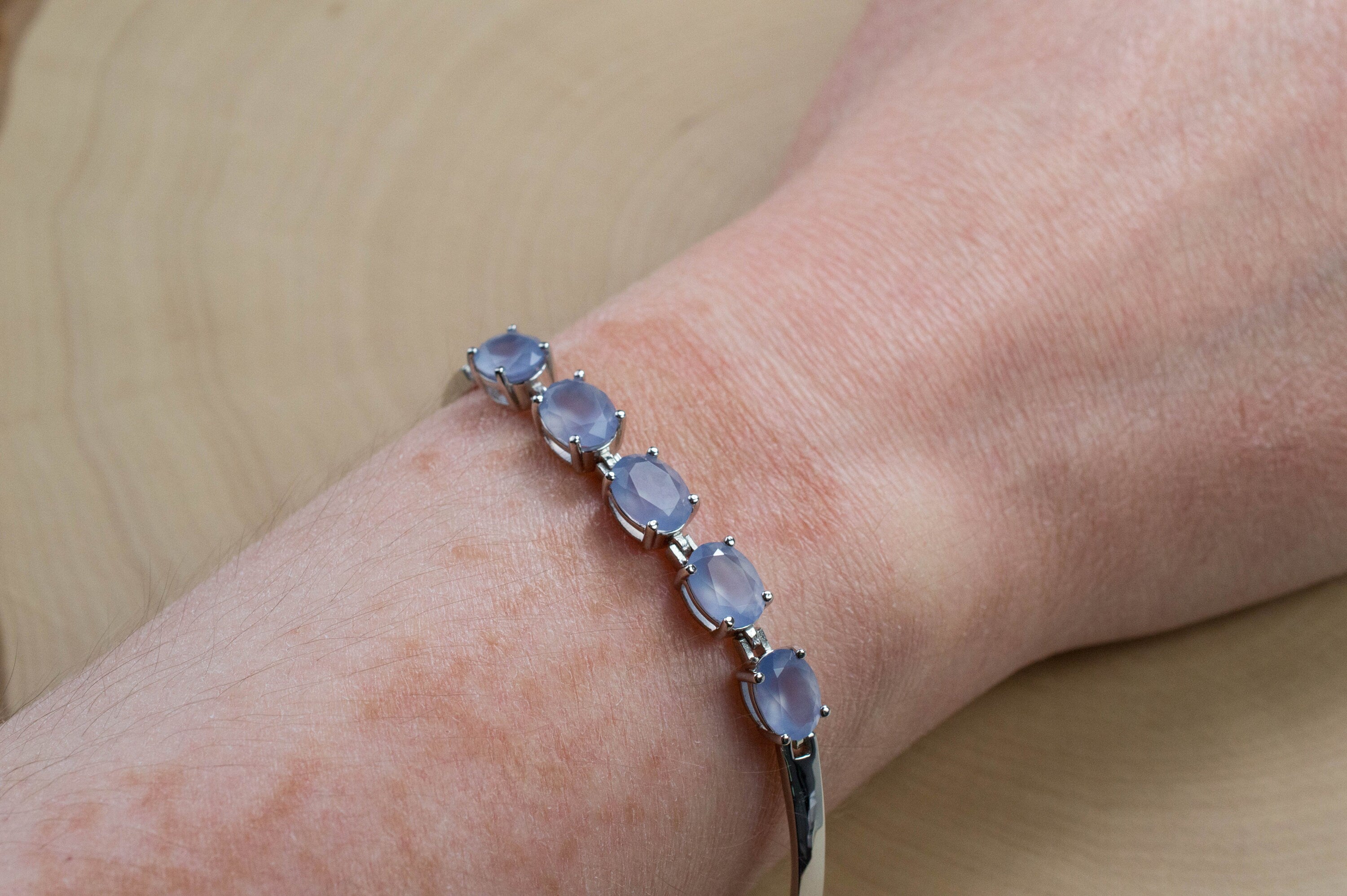 Blue Agate Bracelet; Genuine Untreated Namibia Agate; 5.020cts