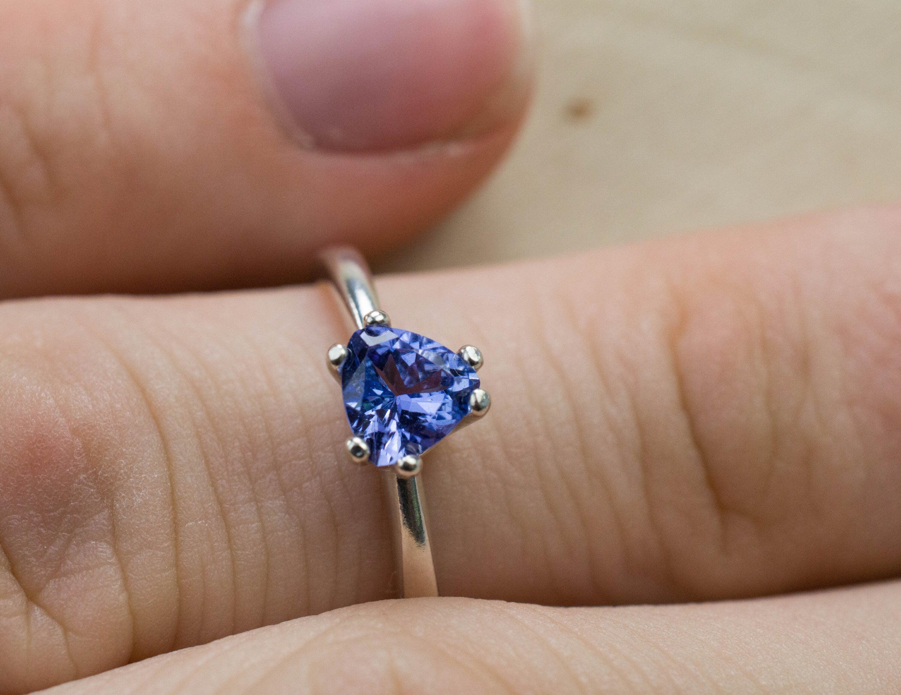 Tanzanite Ring; Genuine Untreated Tanzania Tanzanite; 0.550cts