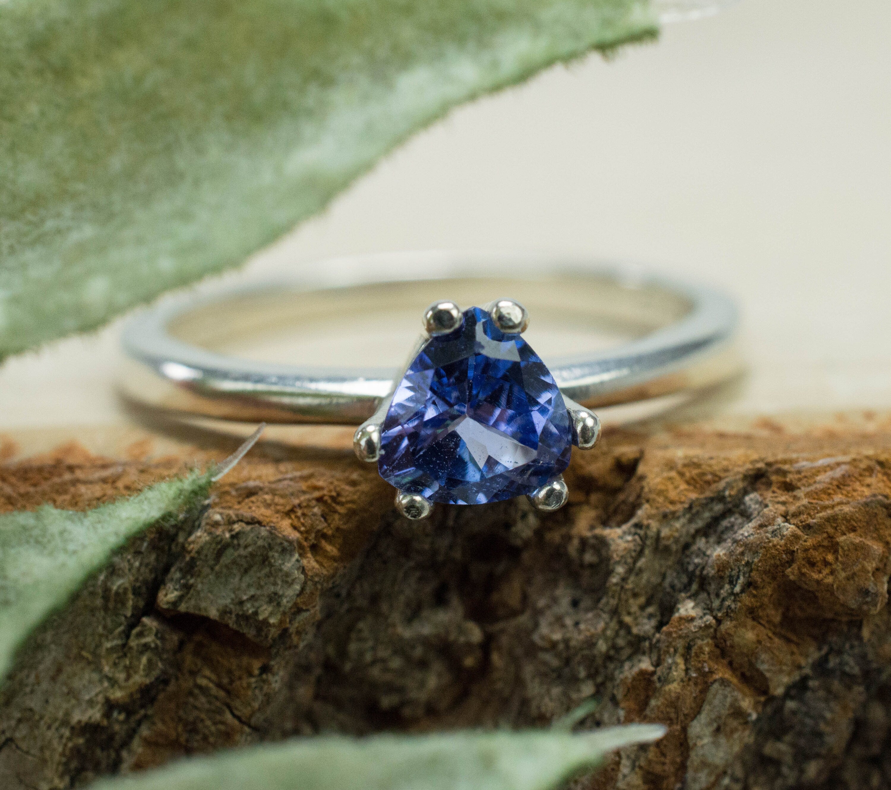 Tanzanite Ring; Genuine Untreated Tanzania Tanzanite; 0.550cts