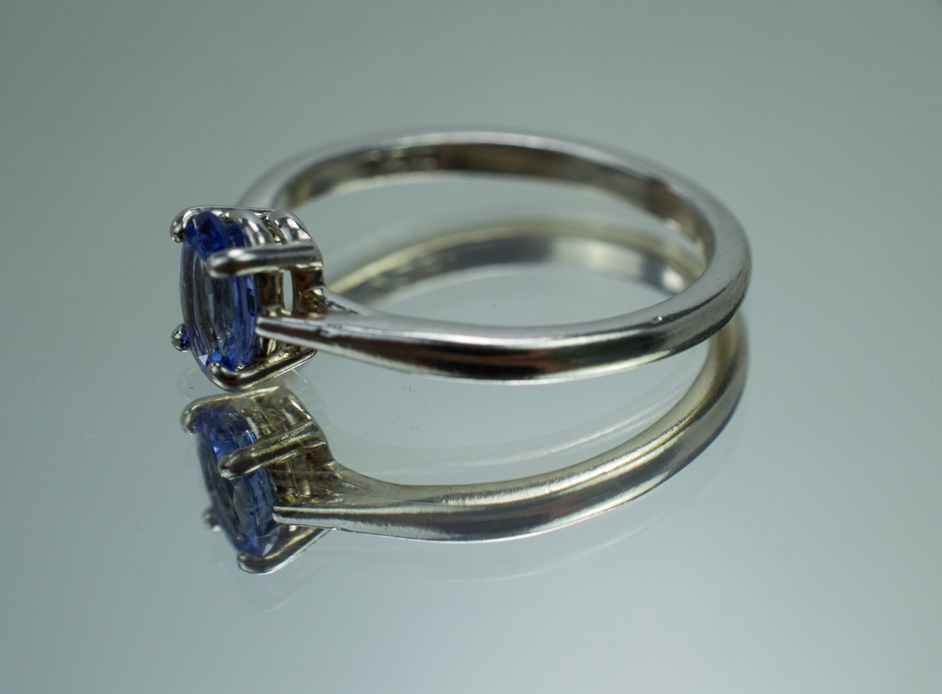 Tanzanite Ring; Genuine Untreated Tanzania Tanzanite; 0.640cts