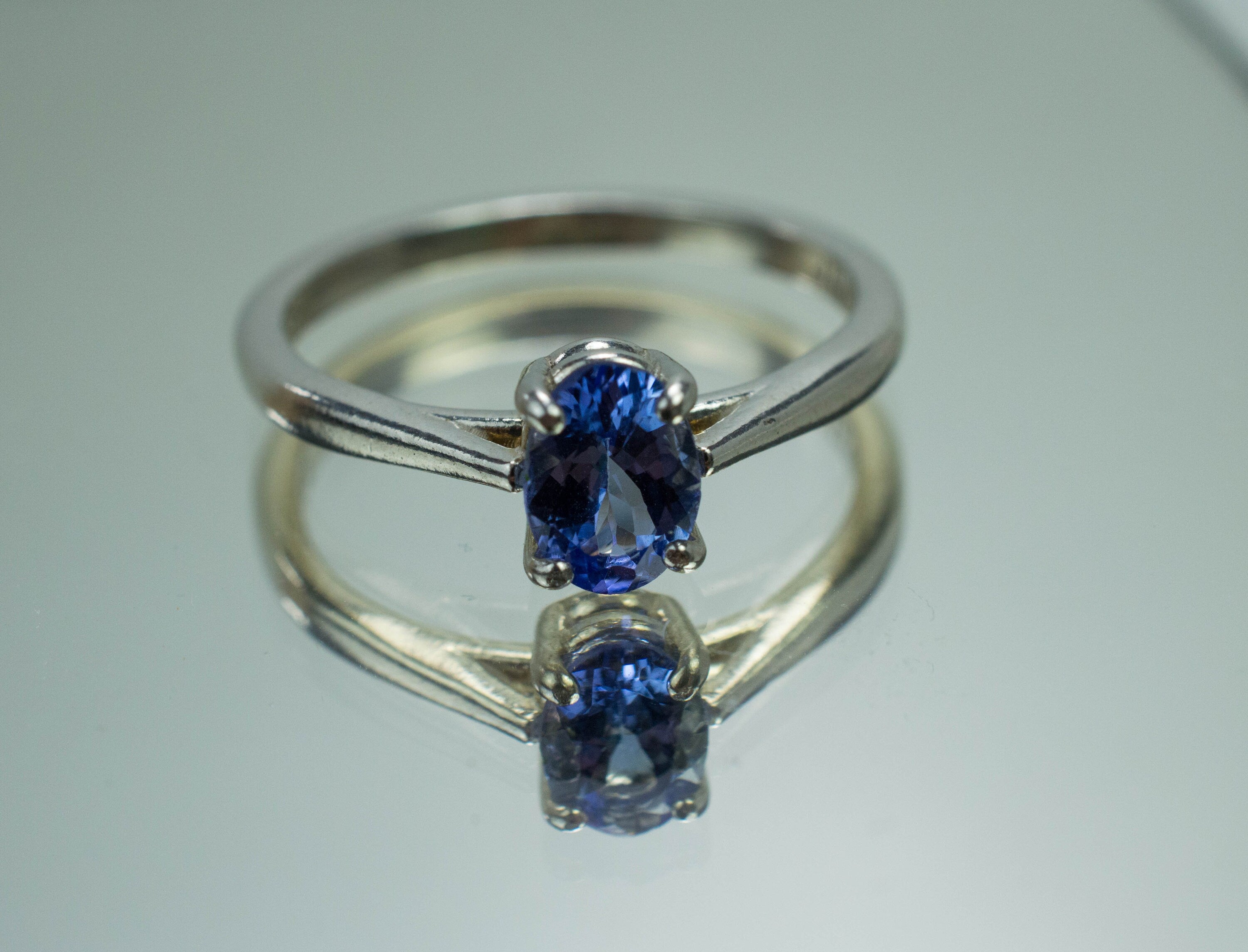 Tanzanite Ring; Genuine Untreated Tanzania Tanzanite; 0.640cts