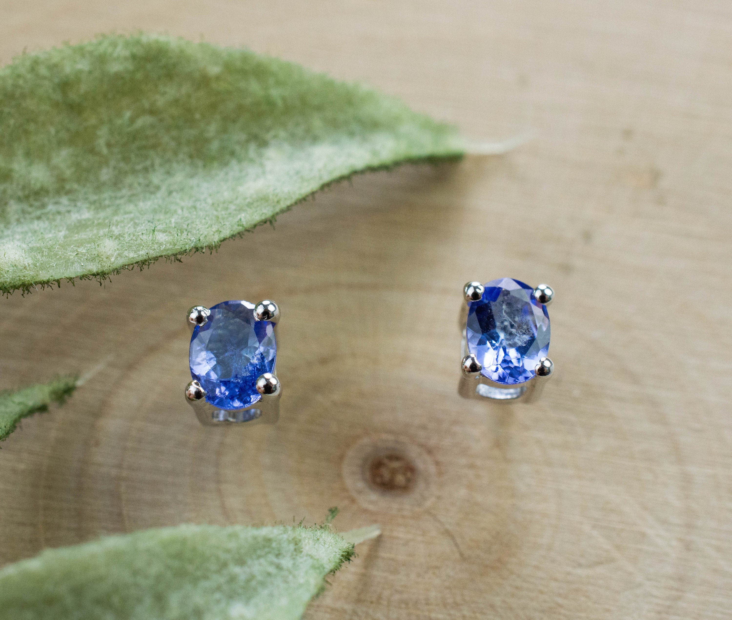 Tanzanite Earrings; Natural Tanzania Tanzanite; 0.265cts