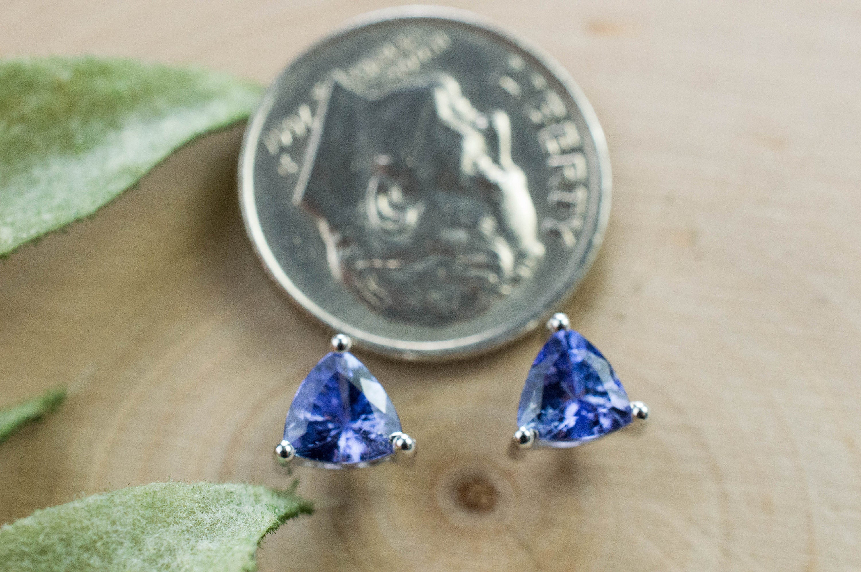 Tanzanite Earrings; Natural Tanzania Tanzanite; 0.825cts