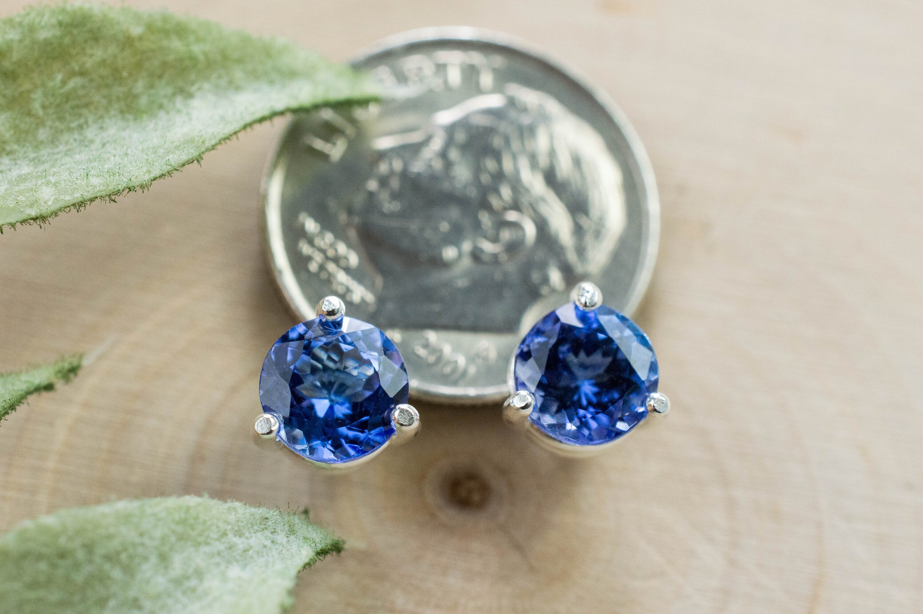 Tanzanite Earrings; Natural Tanzania Tanzanite; 1.800cts