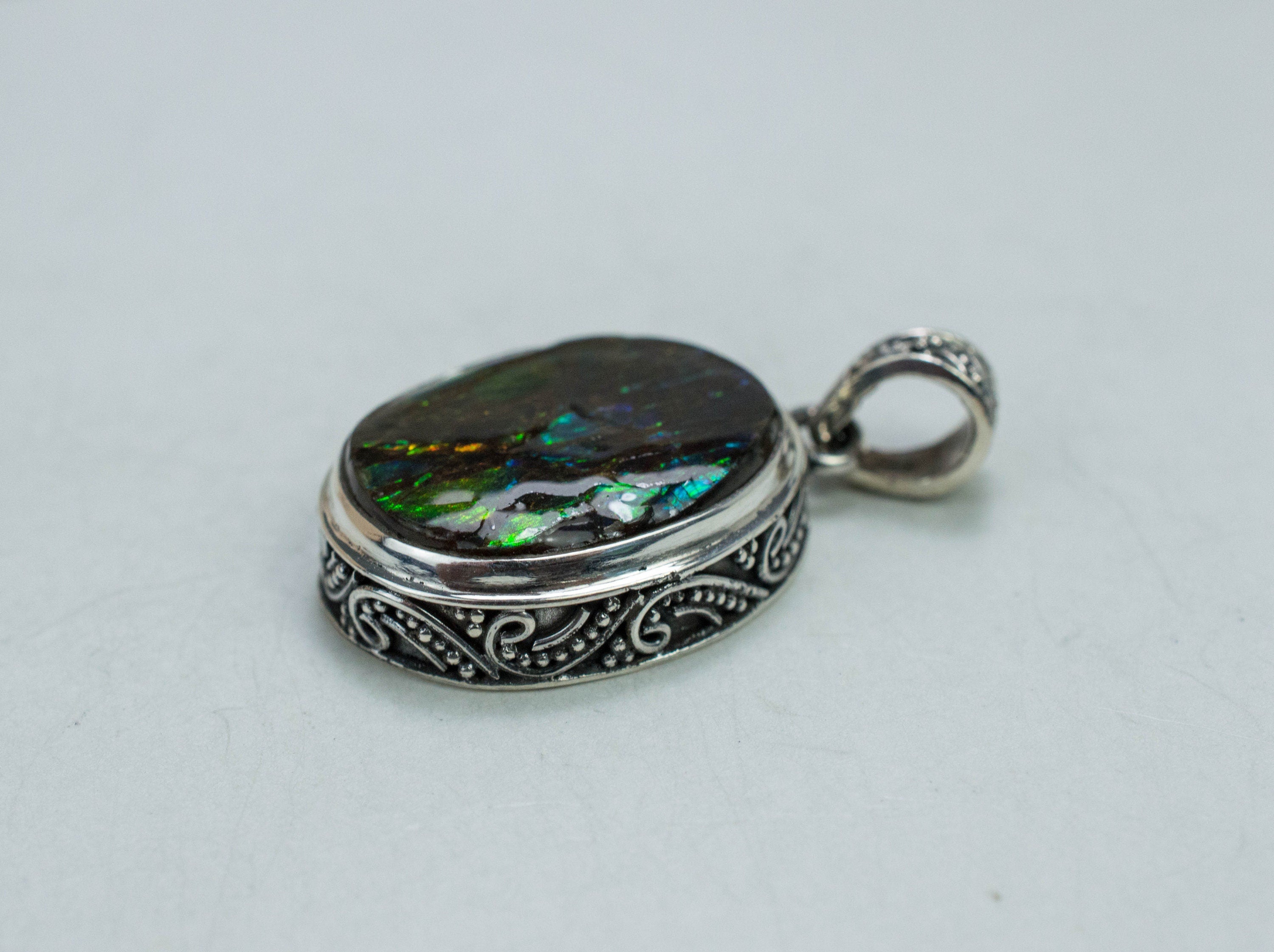 Ammolite Pendant; Natural Canada Ammolite; 19mm x 16mm