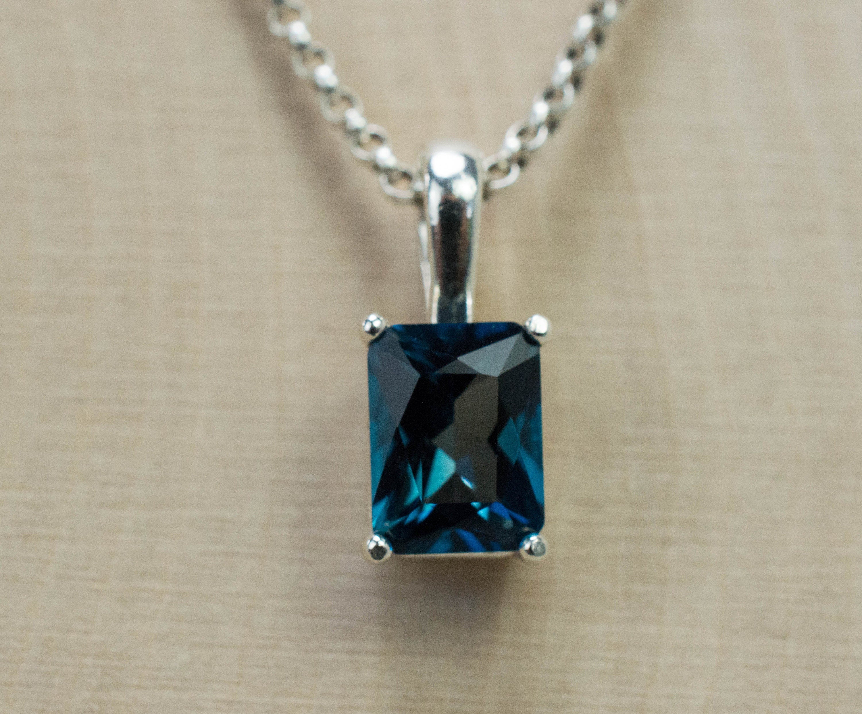 London Blue Topaz Pendant; Natural Brazil Topaz; 1.840cts