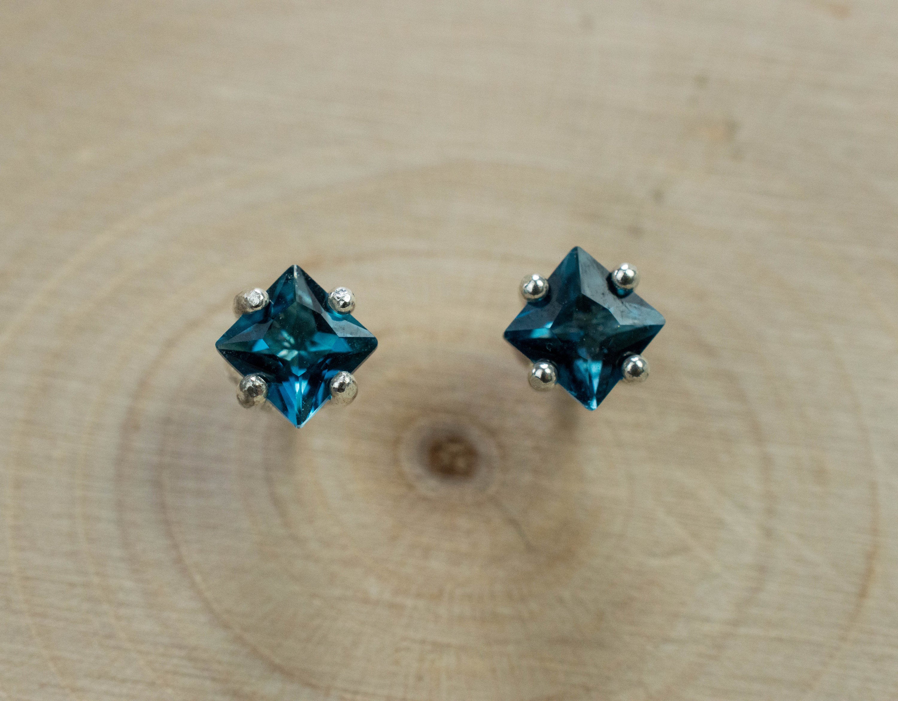 London Blue Topaz Earrings; Genuine Brazilian Topaz; 0.830cts