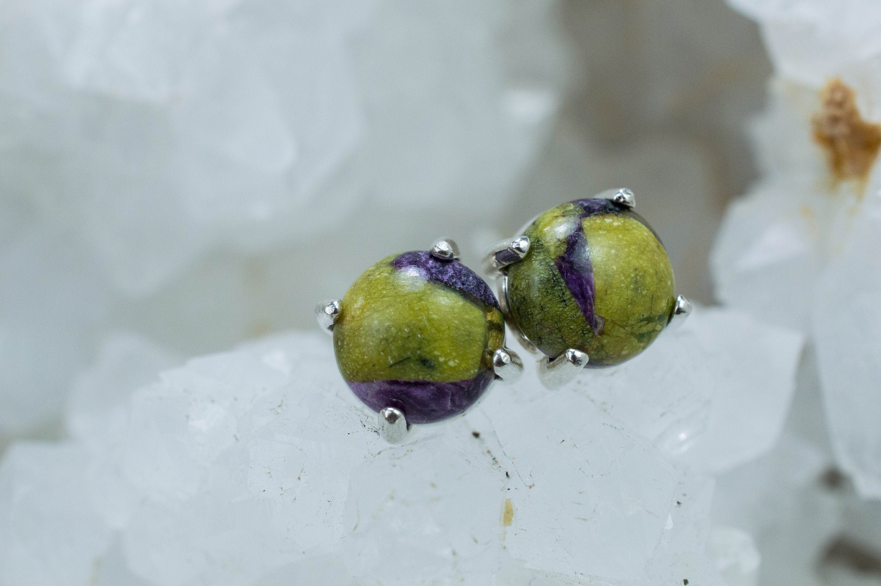 Stichtite Earrings; Genuine Untreated Australian Stichtite 2.890cts