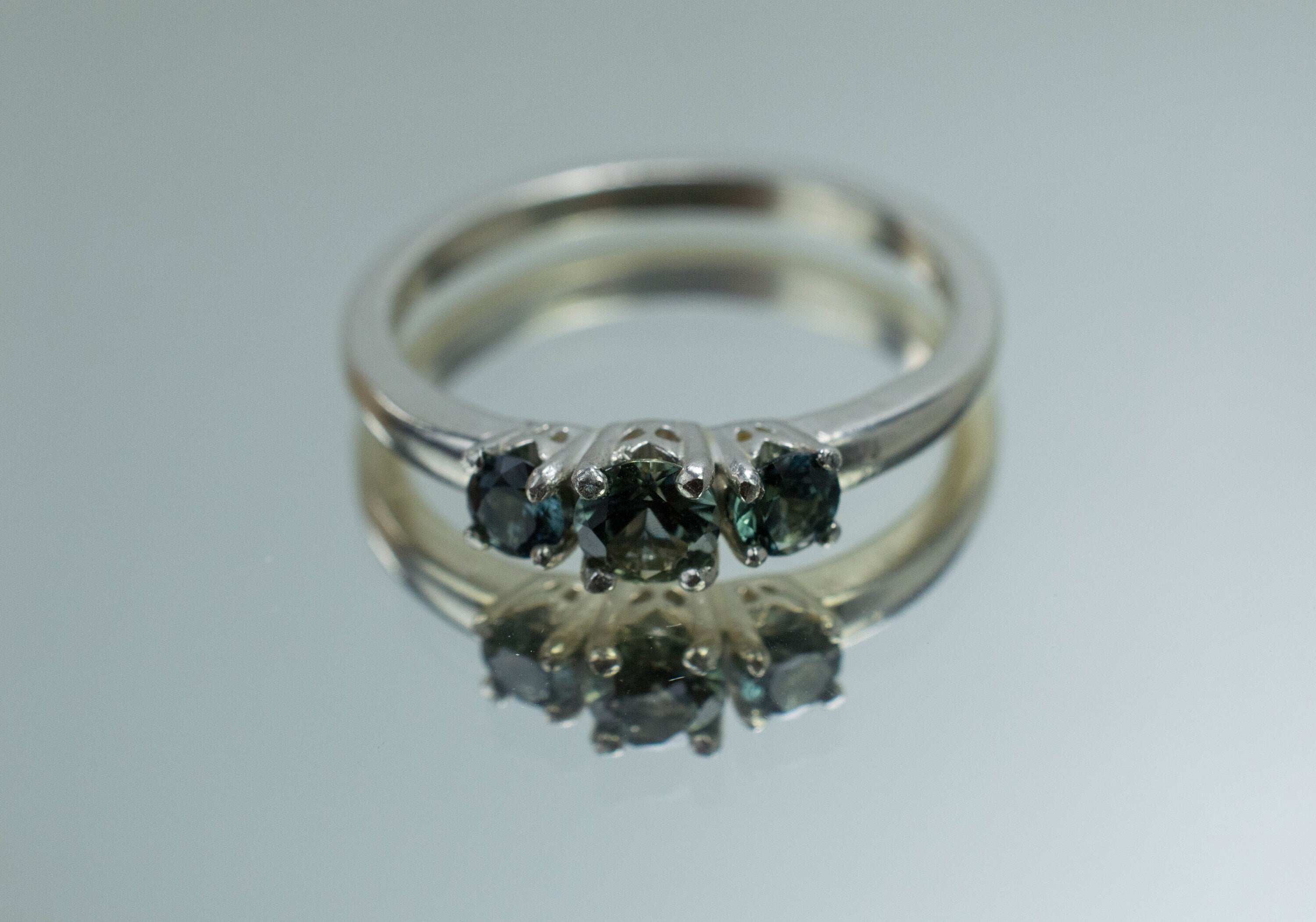 Teal Sapphire Ring, Genuine Untreated Tanzania Sapphire; 0.550cts