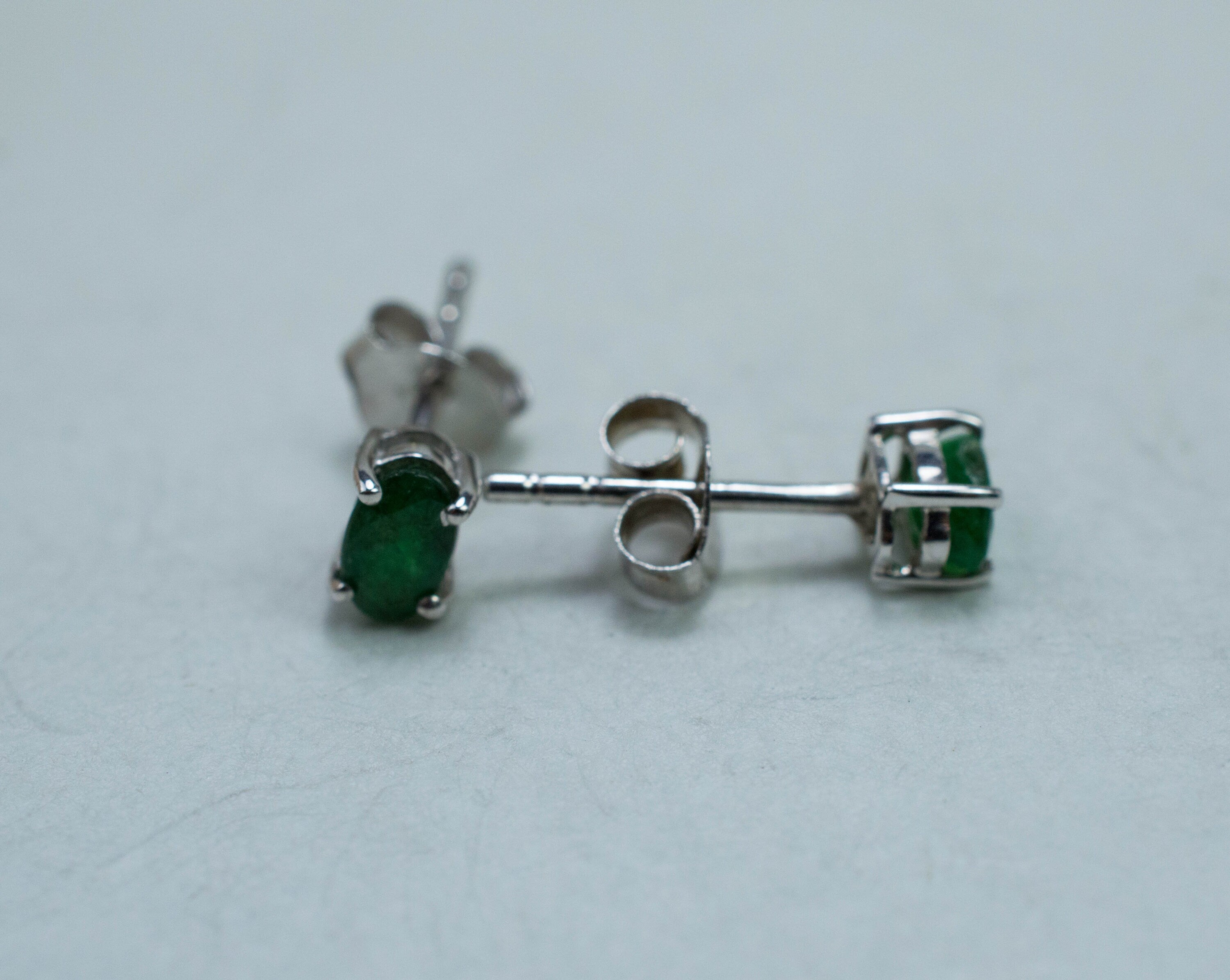 Emerald Earrings; Natural Brazil Emerald; 0.46cts