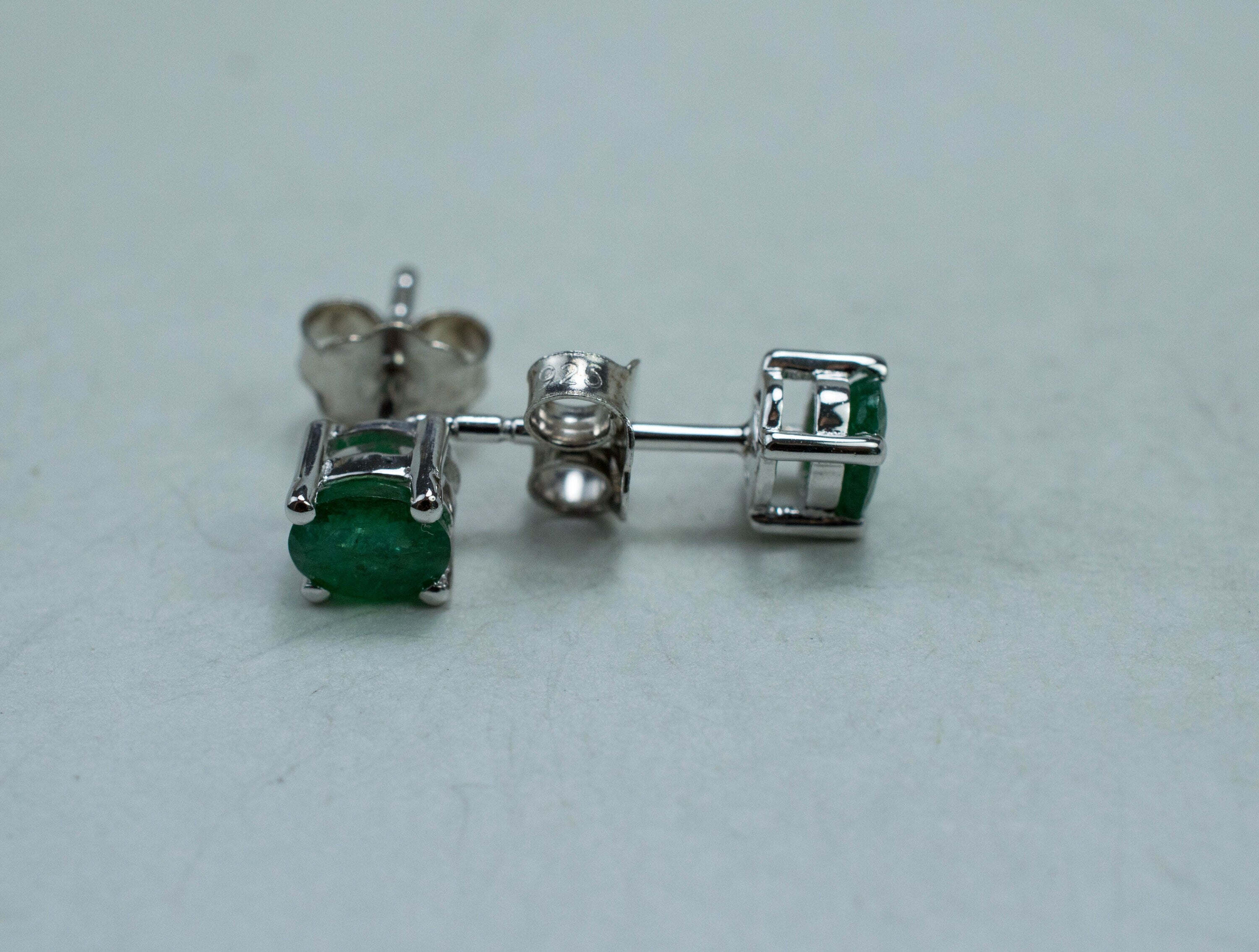 Emerald Earrings; Natural Brazil Emerald; 0.630cts