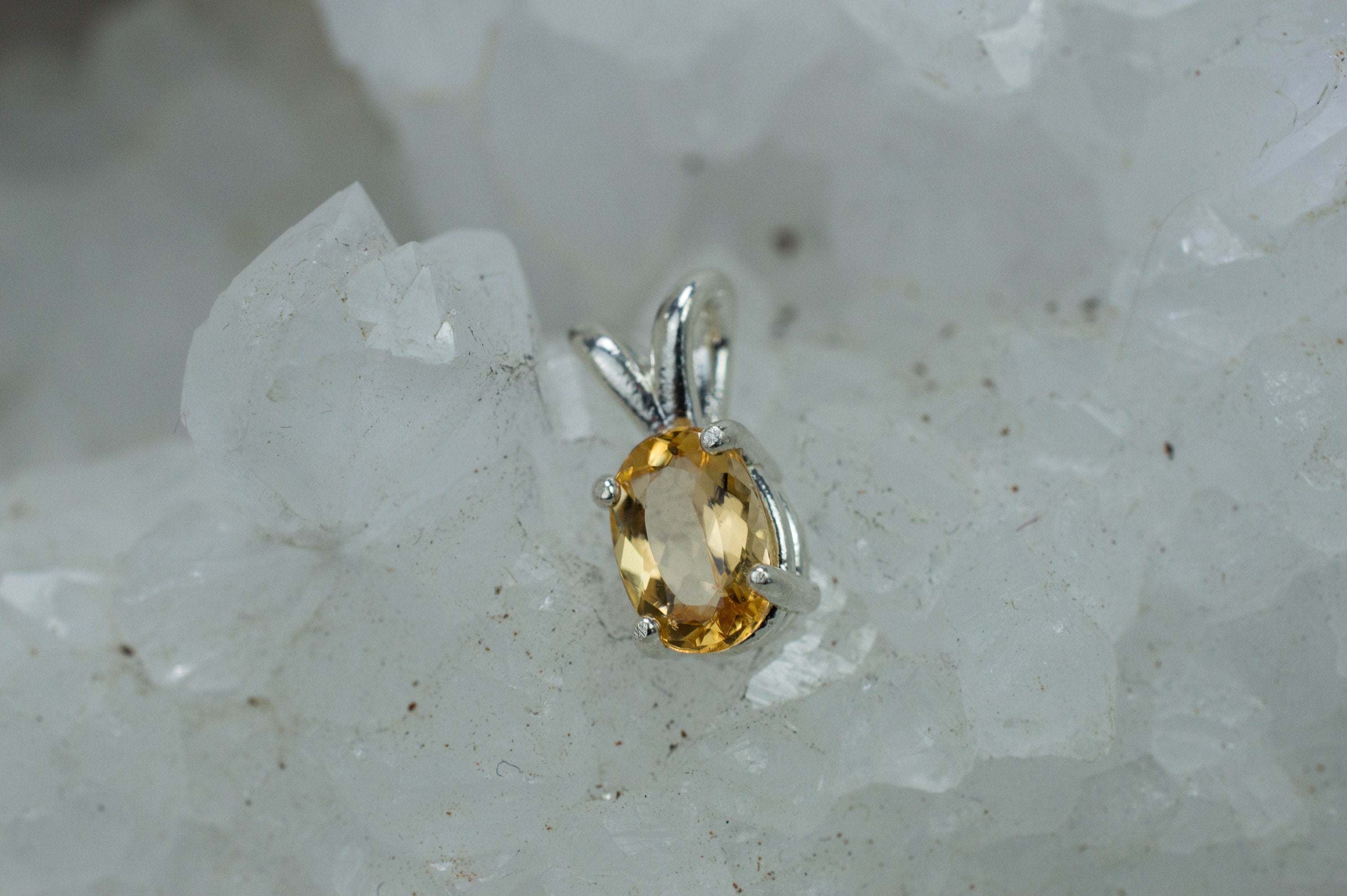 Imperial Topaz Pendant; Genuine Untreated Brazilian Topaz; 1.210cts