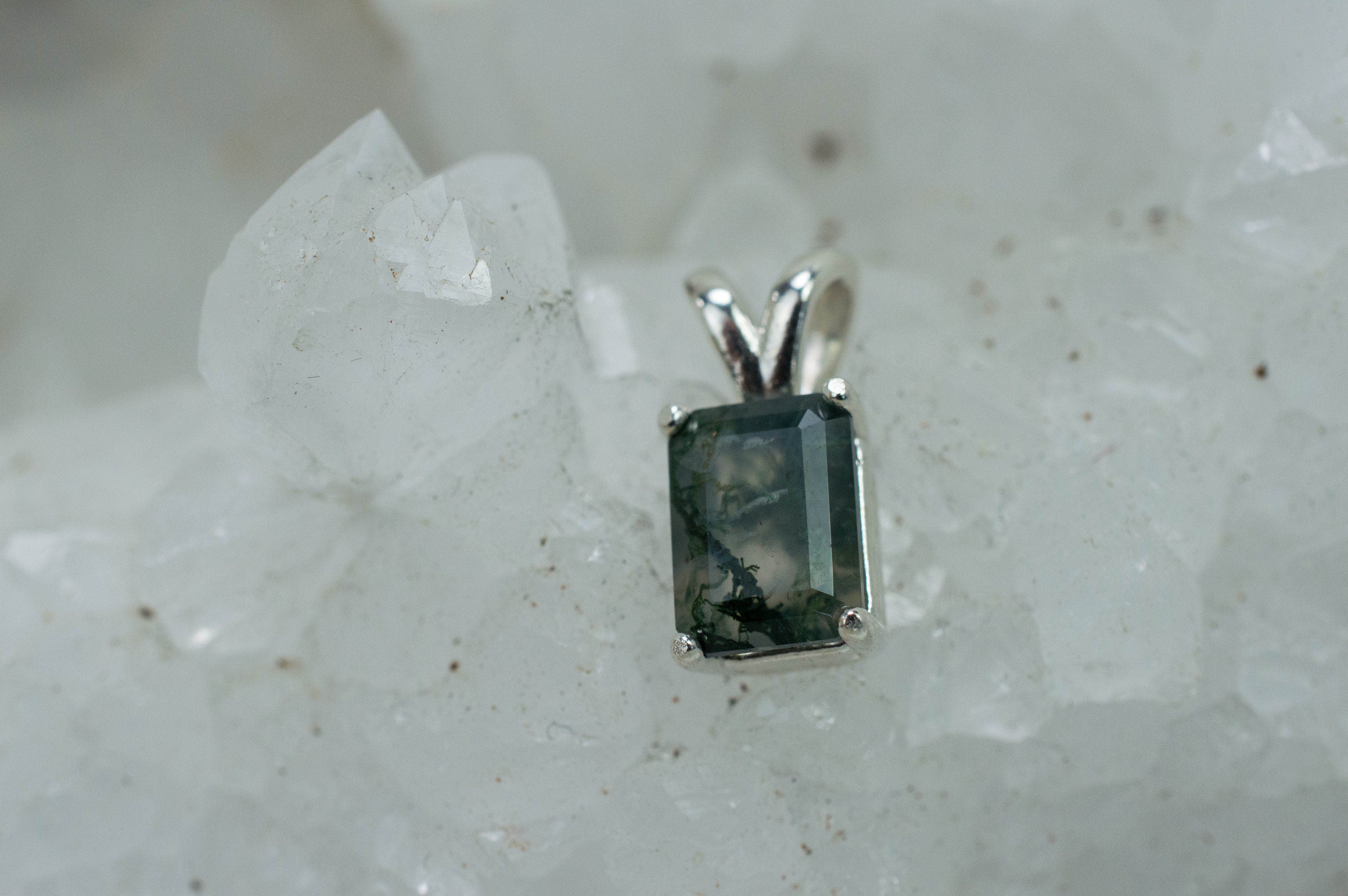 Green Moss Agate Pendant, Genuine Untreated India Moss Agate; 1.550cts