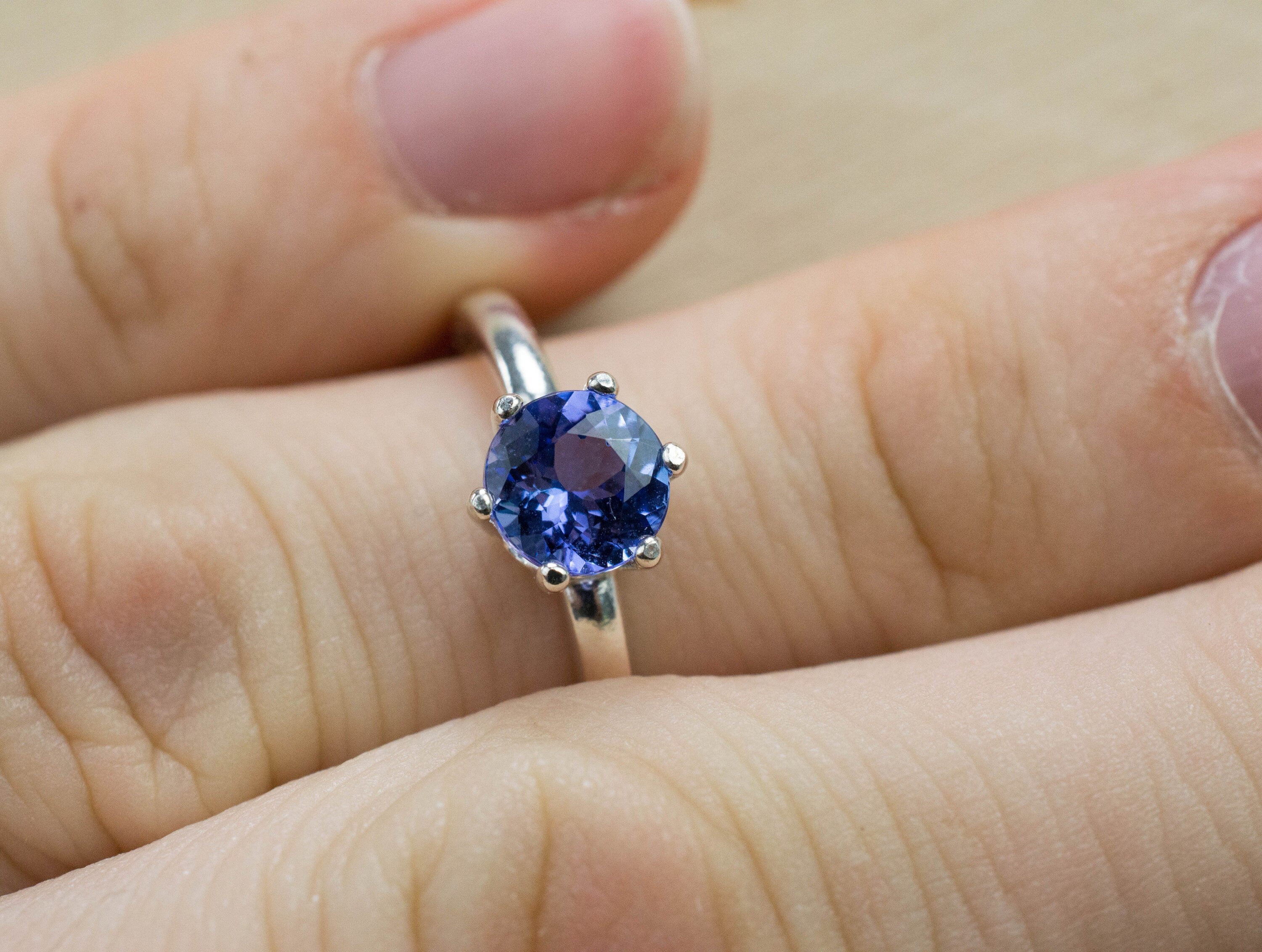 Tanzanite Ring; Genuine Untreated Tanzania Tanzanite; 1.085cts