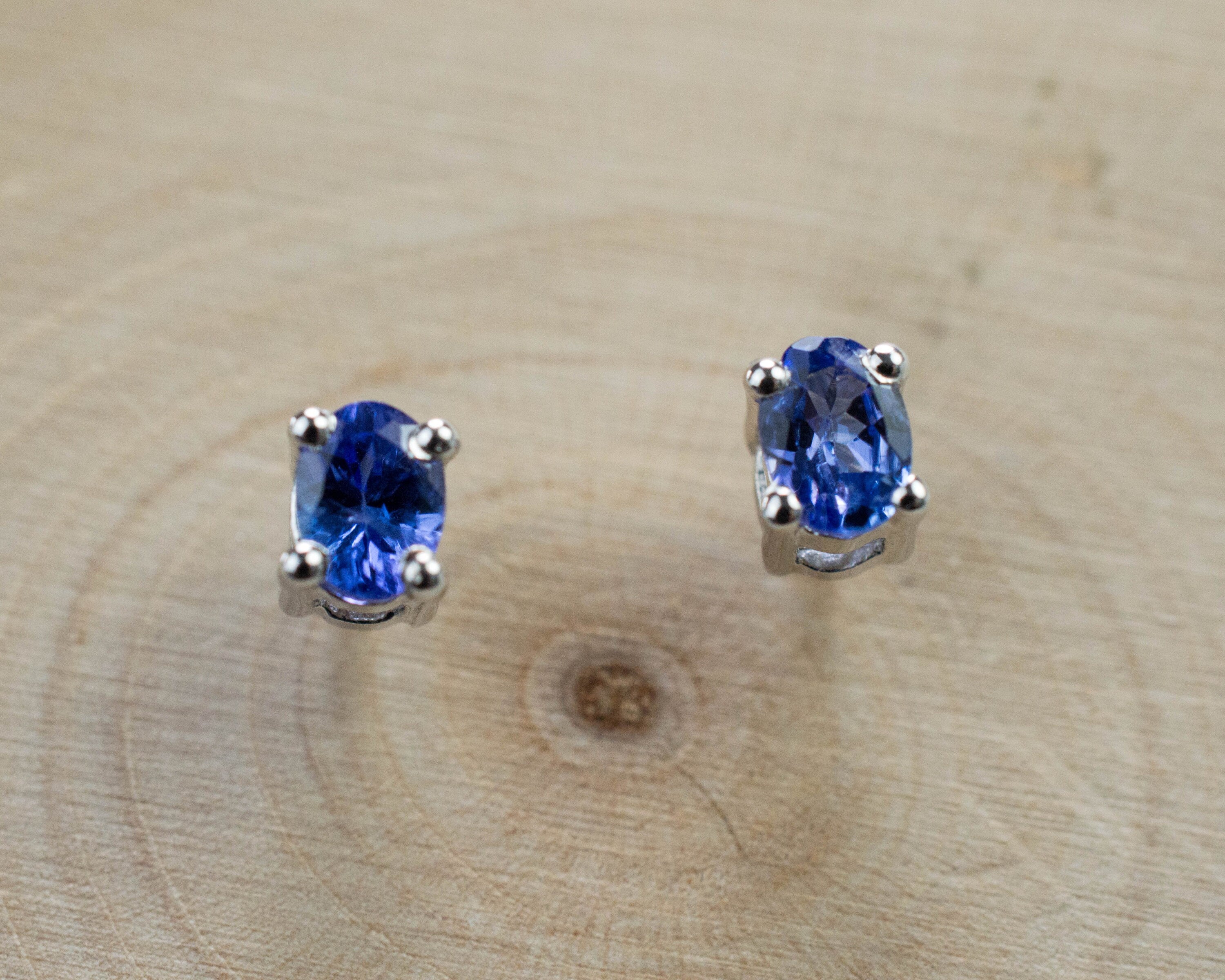 Tanzanite Earrings; Natural Tanzania Tanzanite; 0.275cts