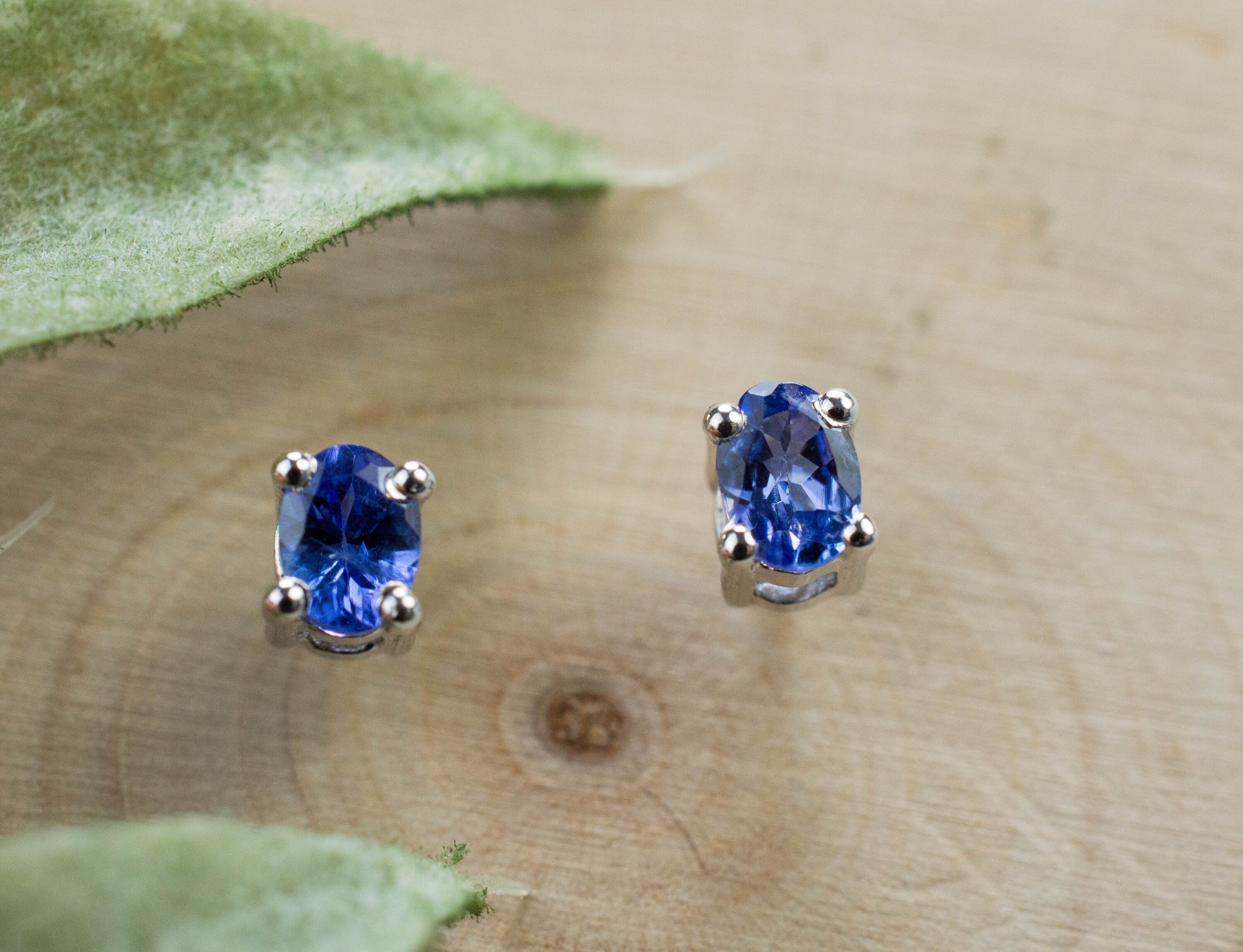 Tanzanite Earrings; Natural Tanzania Tanzanite; 0.275cts