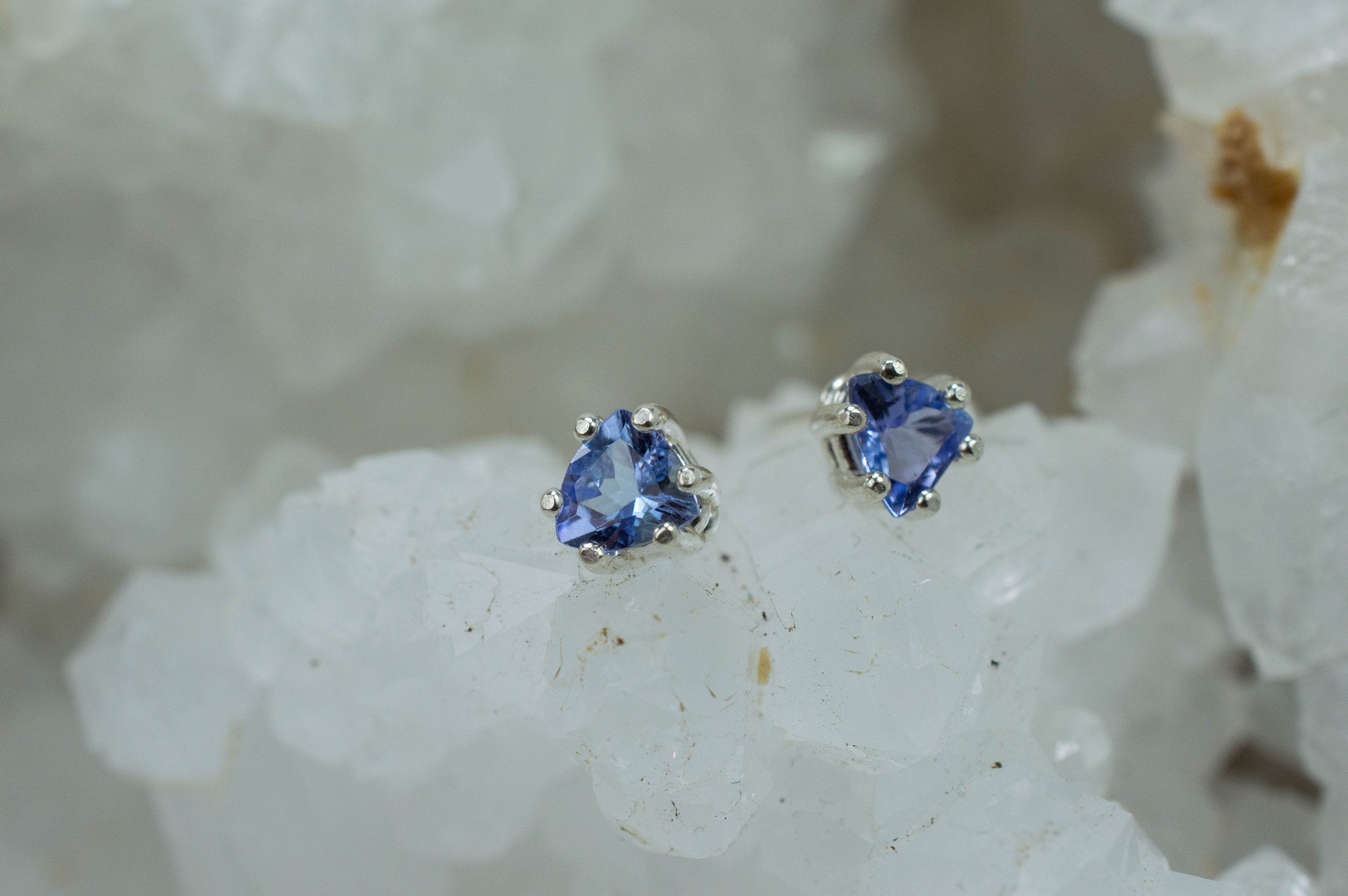 Tanzanite Earrings; Natural Tanzania Tanzanite; 0.790cts