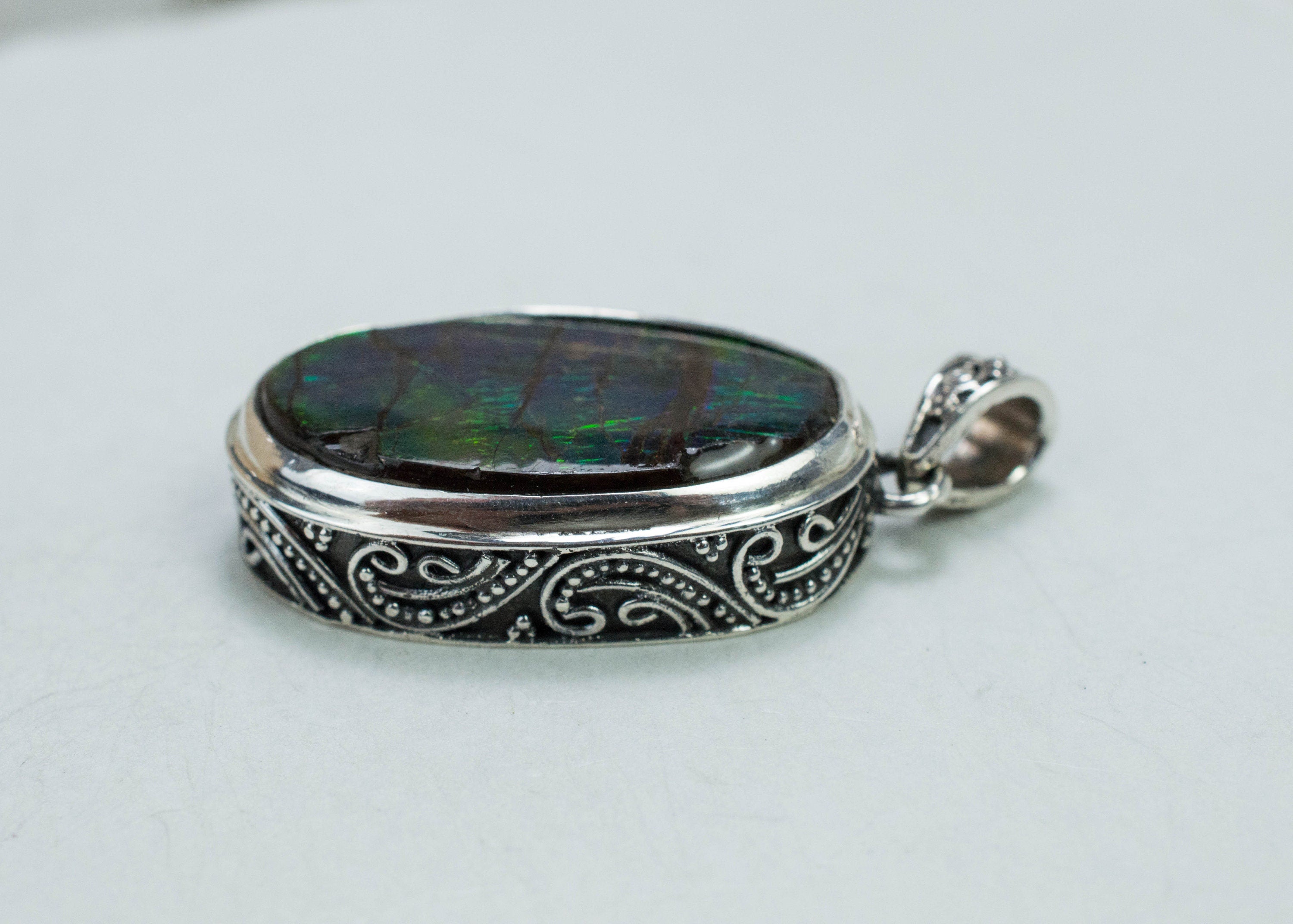 Ammolite Pendant; Natural Canada Ammolite; 25mm x 16mm