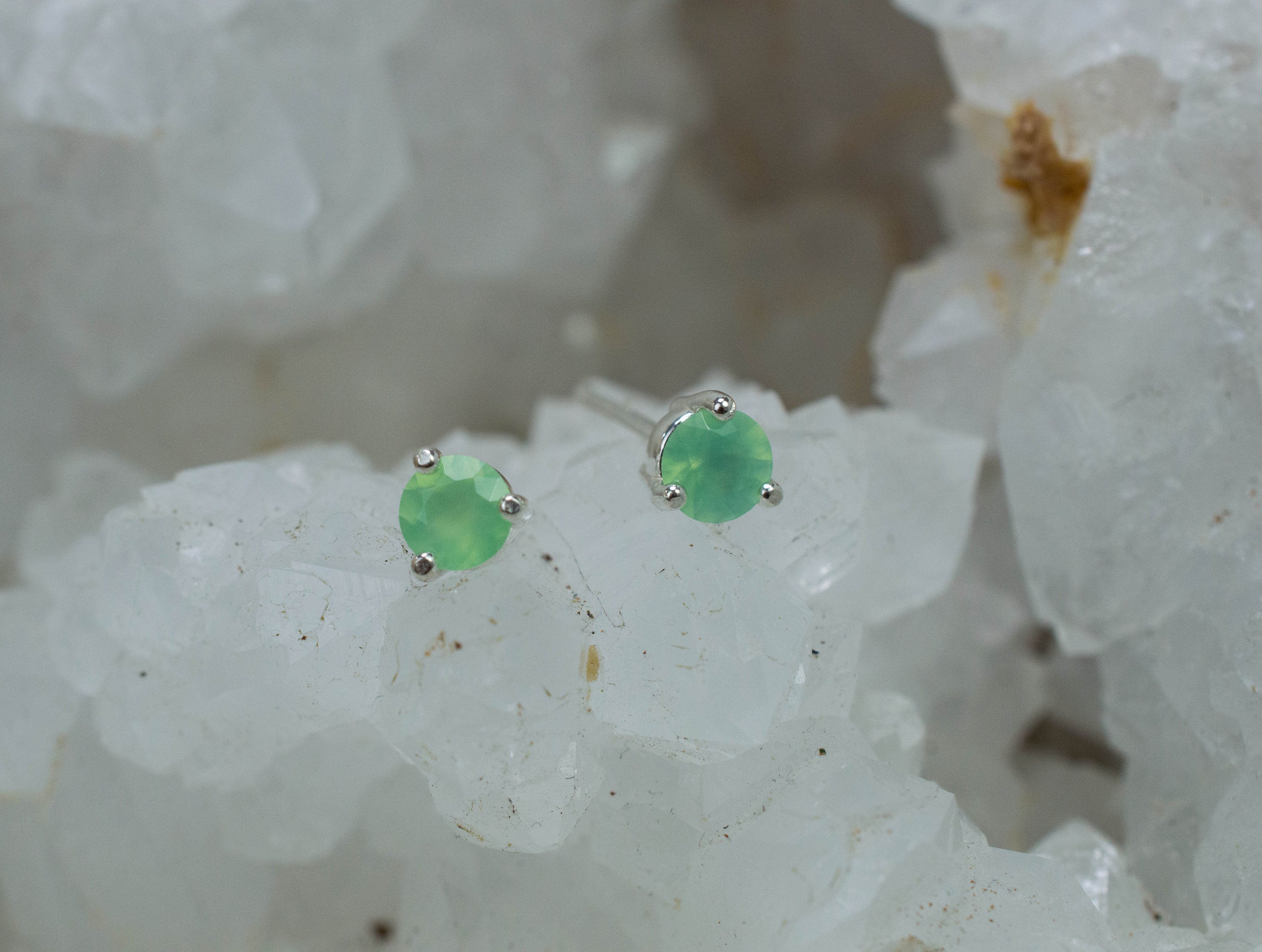 Chrysoprase Earrings, Natural Untreated Australian Chrysoprase; 0.430cts