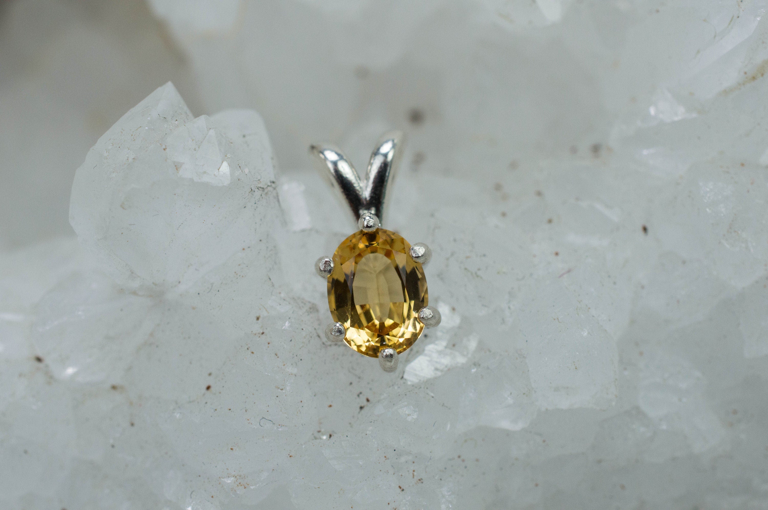 Imperial Topaz Pendant; Genuine Untreated Brazilian Topaz; 1.260cts