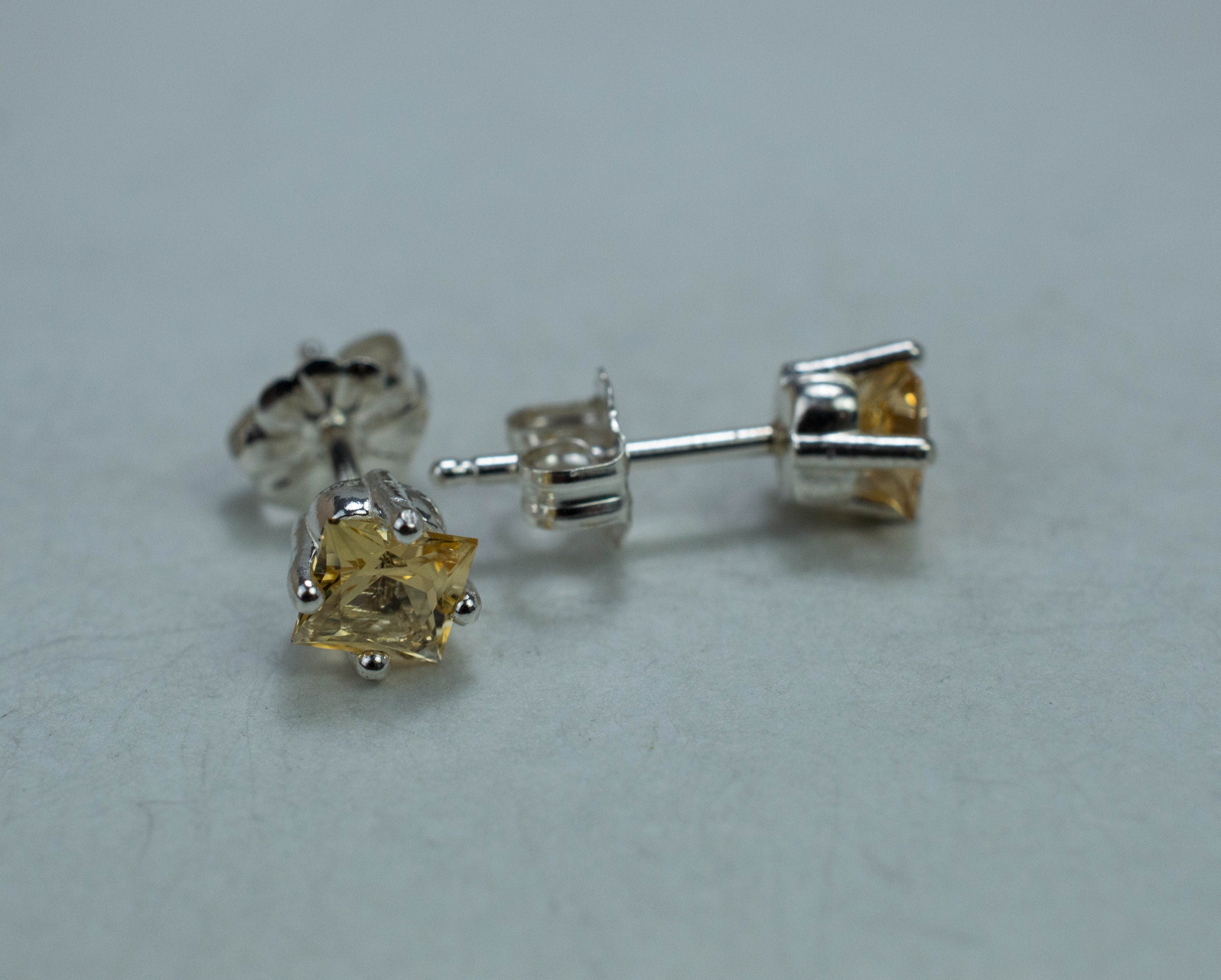 Imperial Topaz Earrings; Natural Untreated Brazil Topaz; 0.900cts