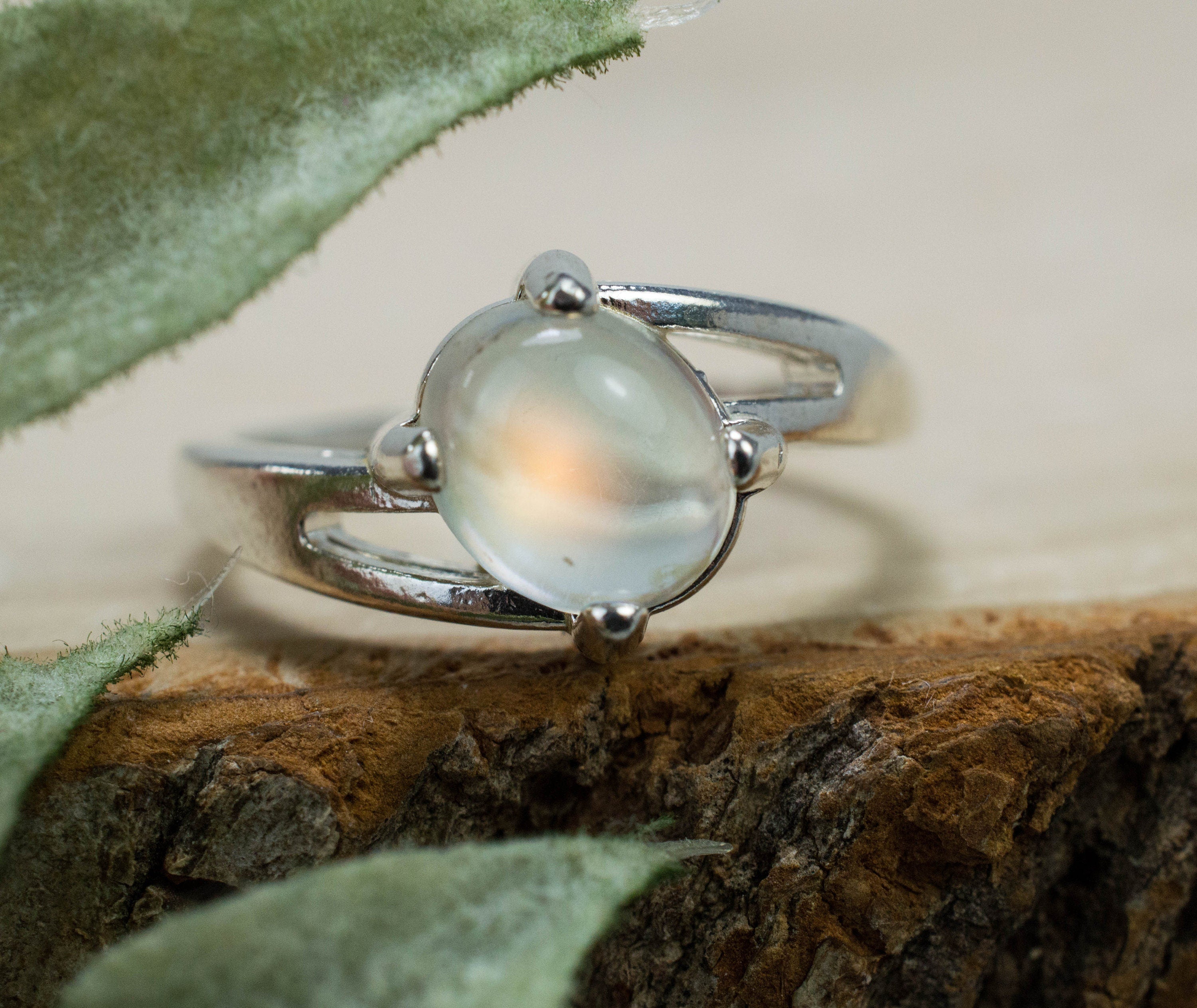 Rainbow Moonstone Ring, Natural Untreated Indian Moonstone; 1.710cts