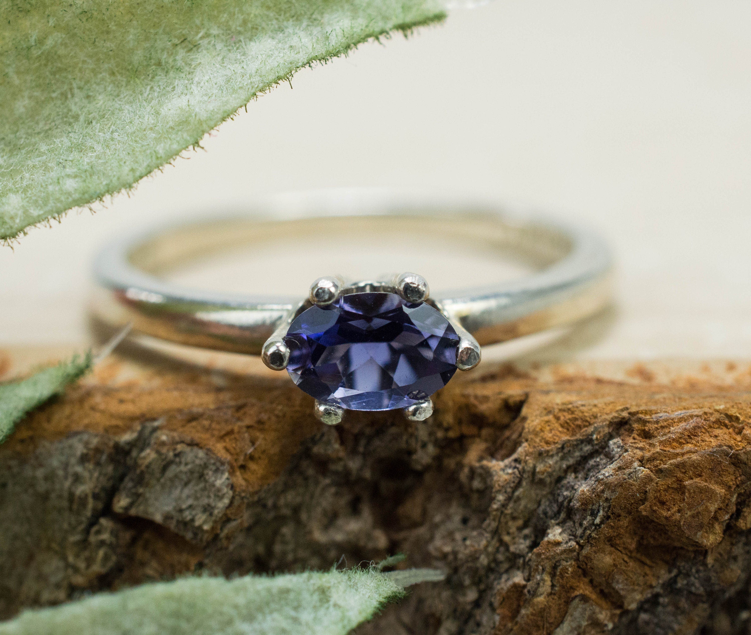 Iolite Ring; Natural Untreated Madagascar Iolite; 0.345cts