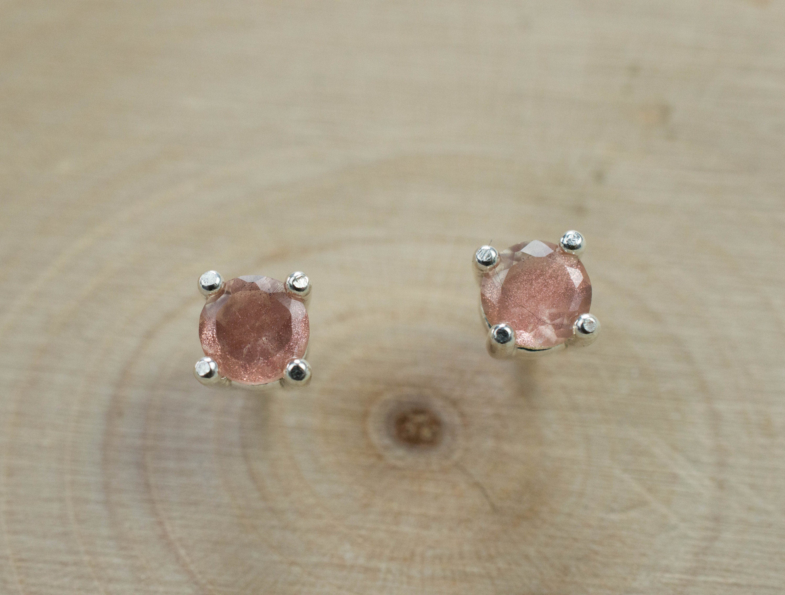 Oregon Sunstone Earrings; Natural Untreated USA Sunstone; 0.480cts