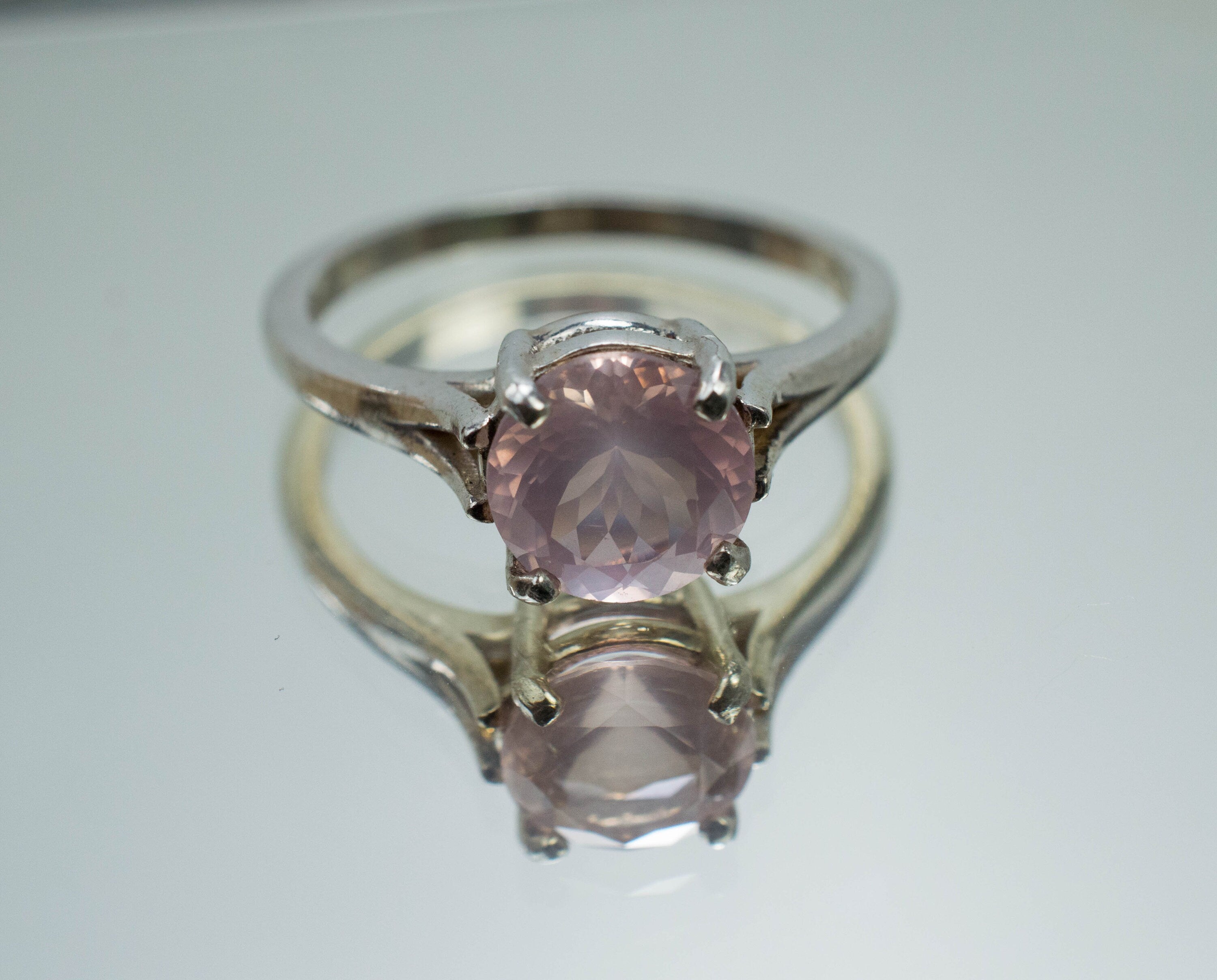 Rose Quartz Ring; Natural Untreated Brazil Quartz; 1.405cts