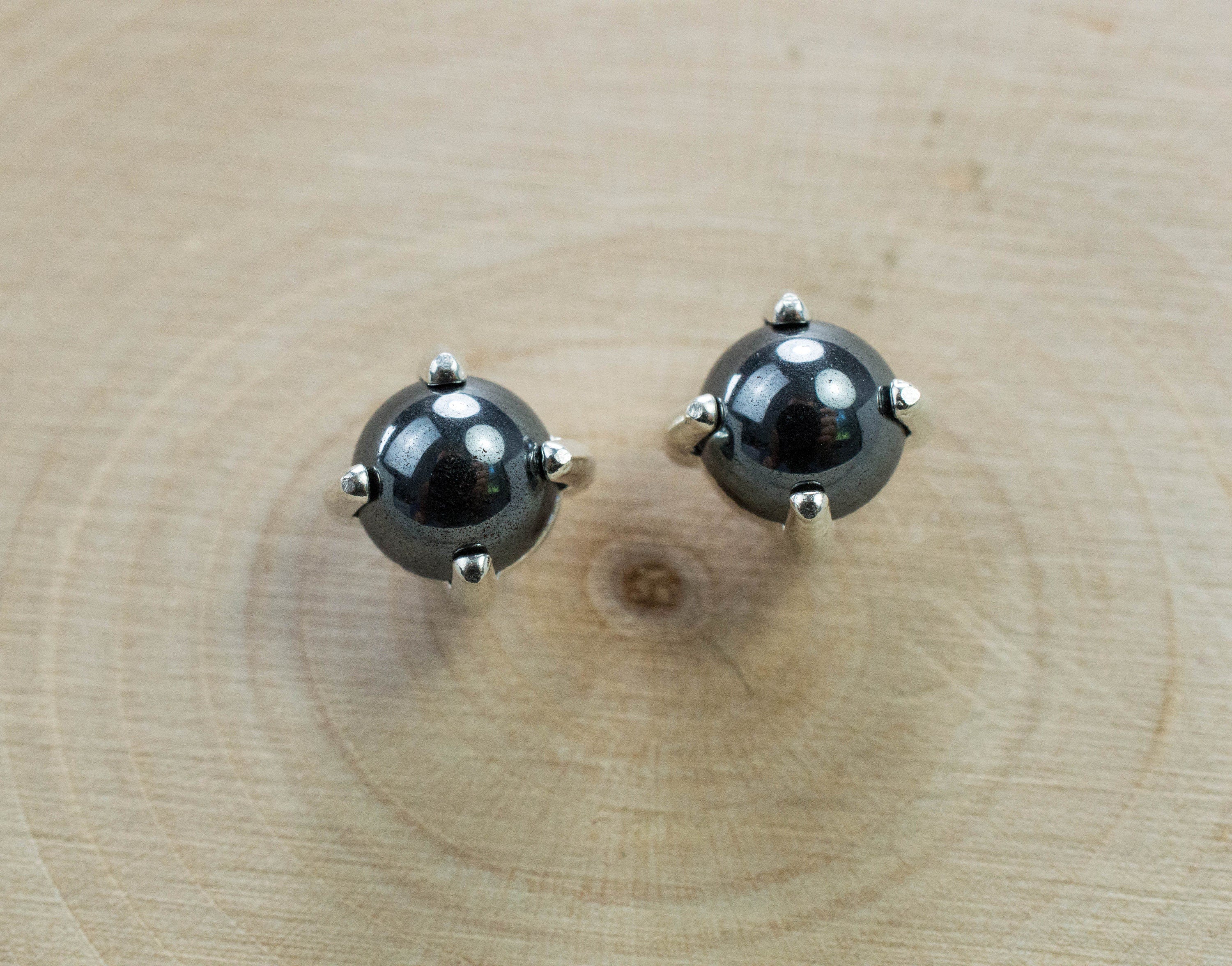 Hematite Earrings; Natural Untreated South Africa Hematite; 2.800cts