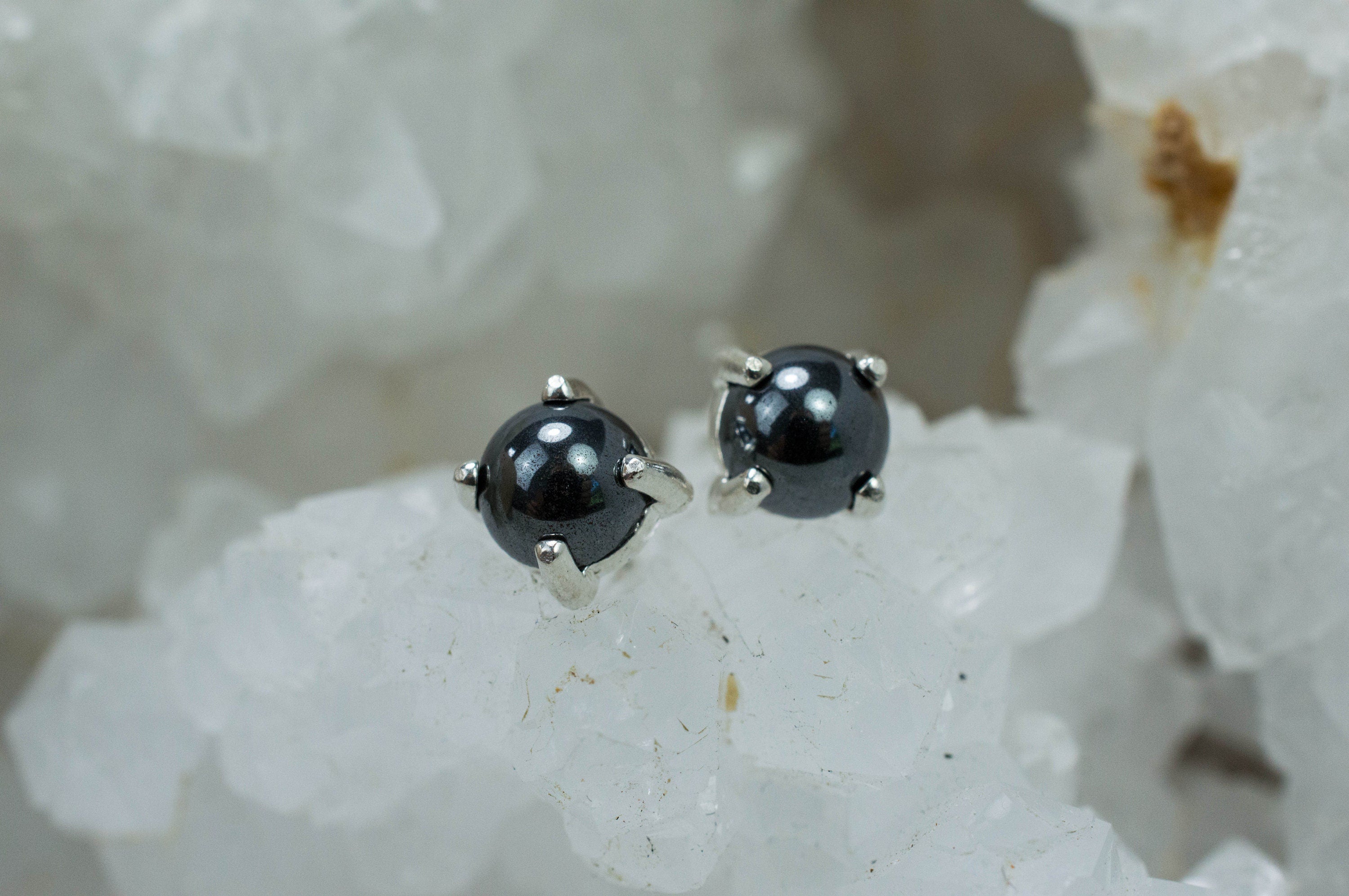 Hematite Earrings; Natural Untreated South Africa Hematite; 2.800cts