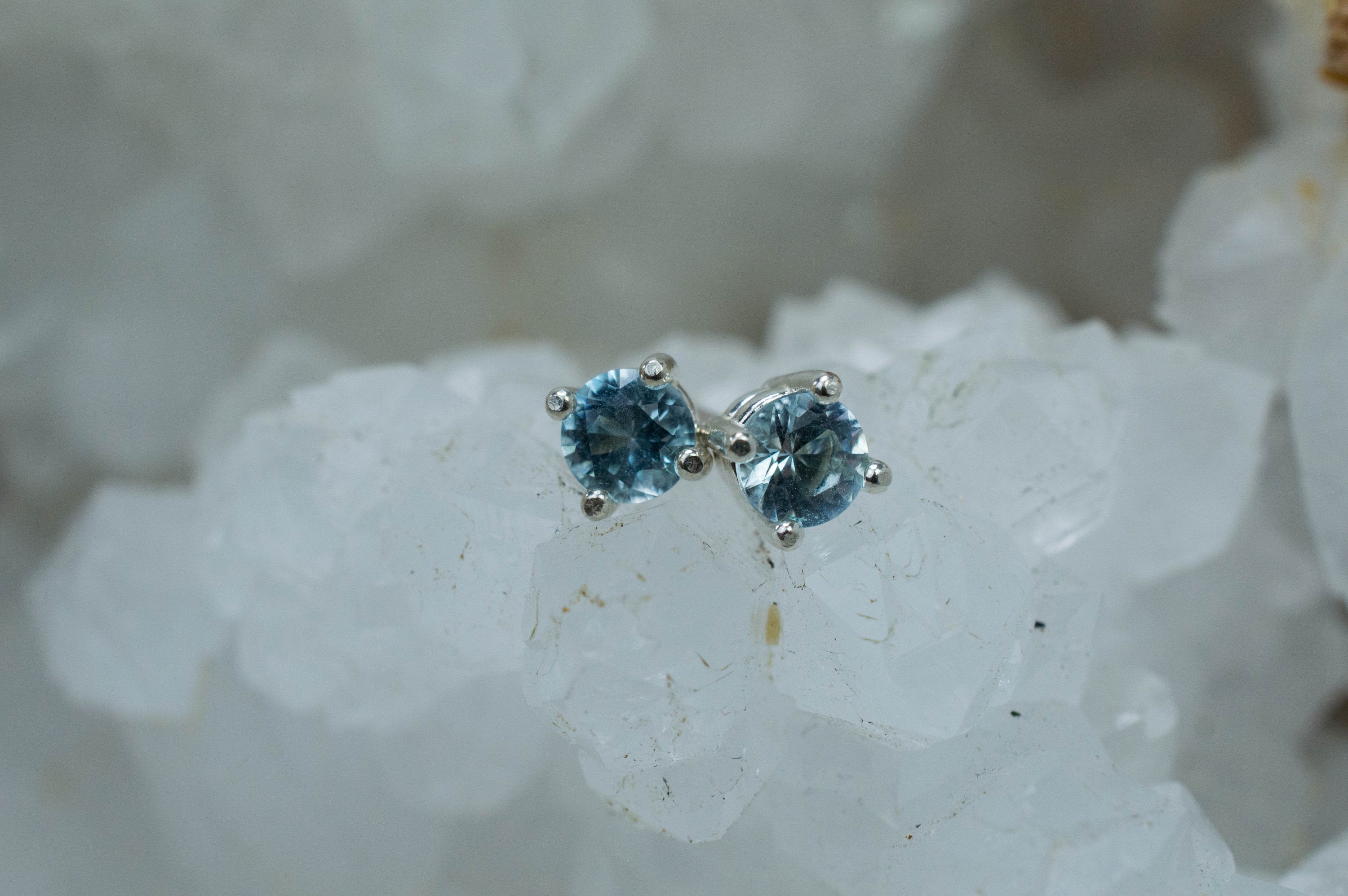 Aquamarine Earrings; Natural Untreated Brazilian Aquamarine; 0.460cts