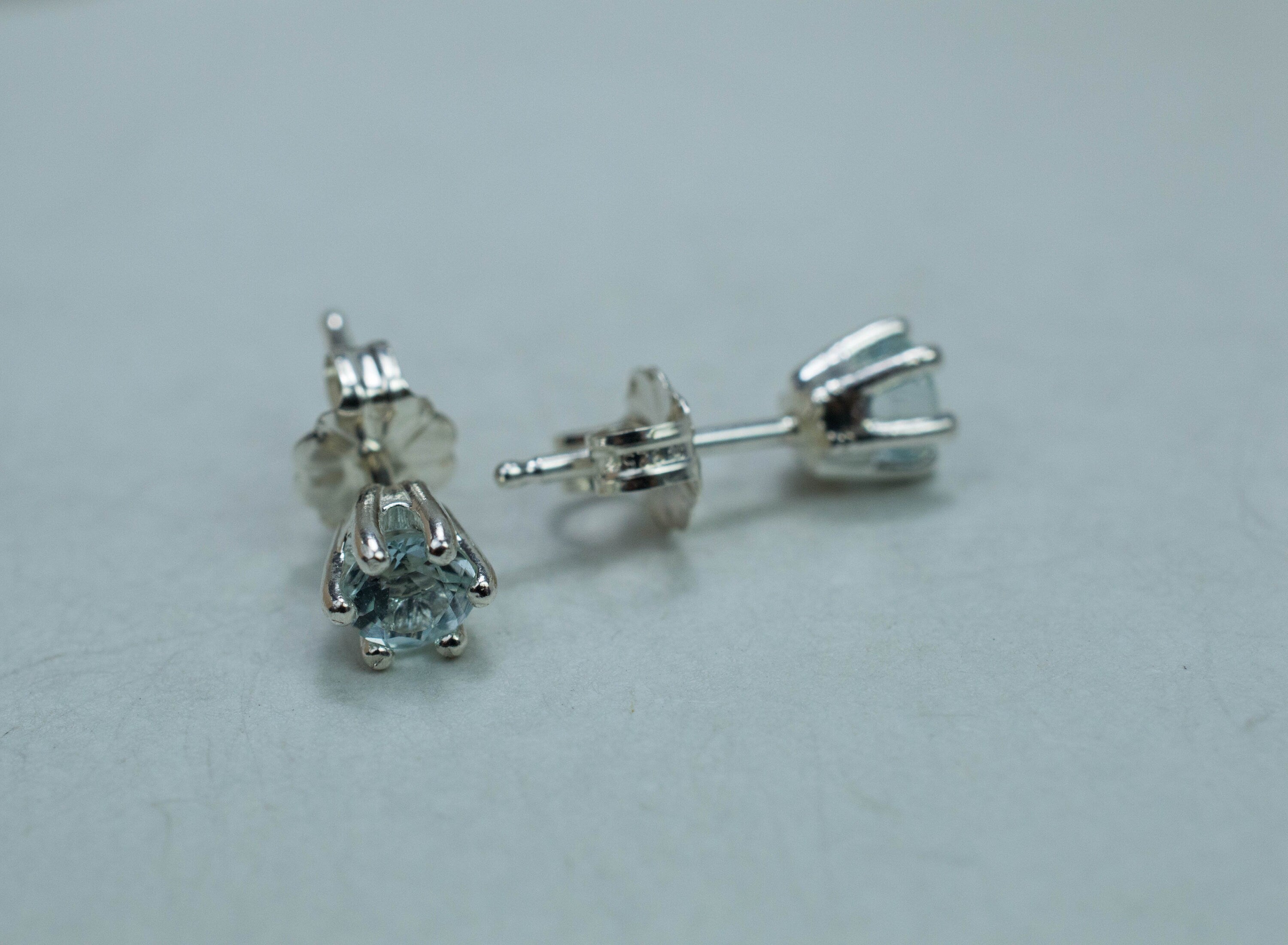 Aquamarine Earrings; Natural Untreated Brazilian Aquamarine; 0.500cts