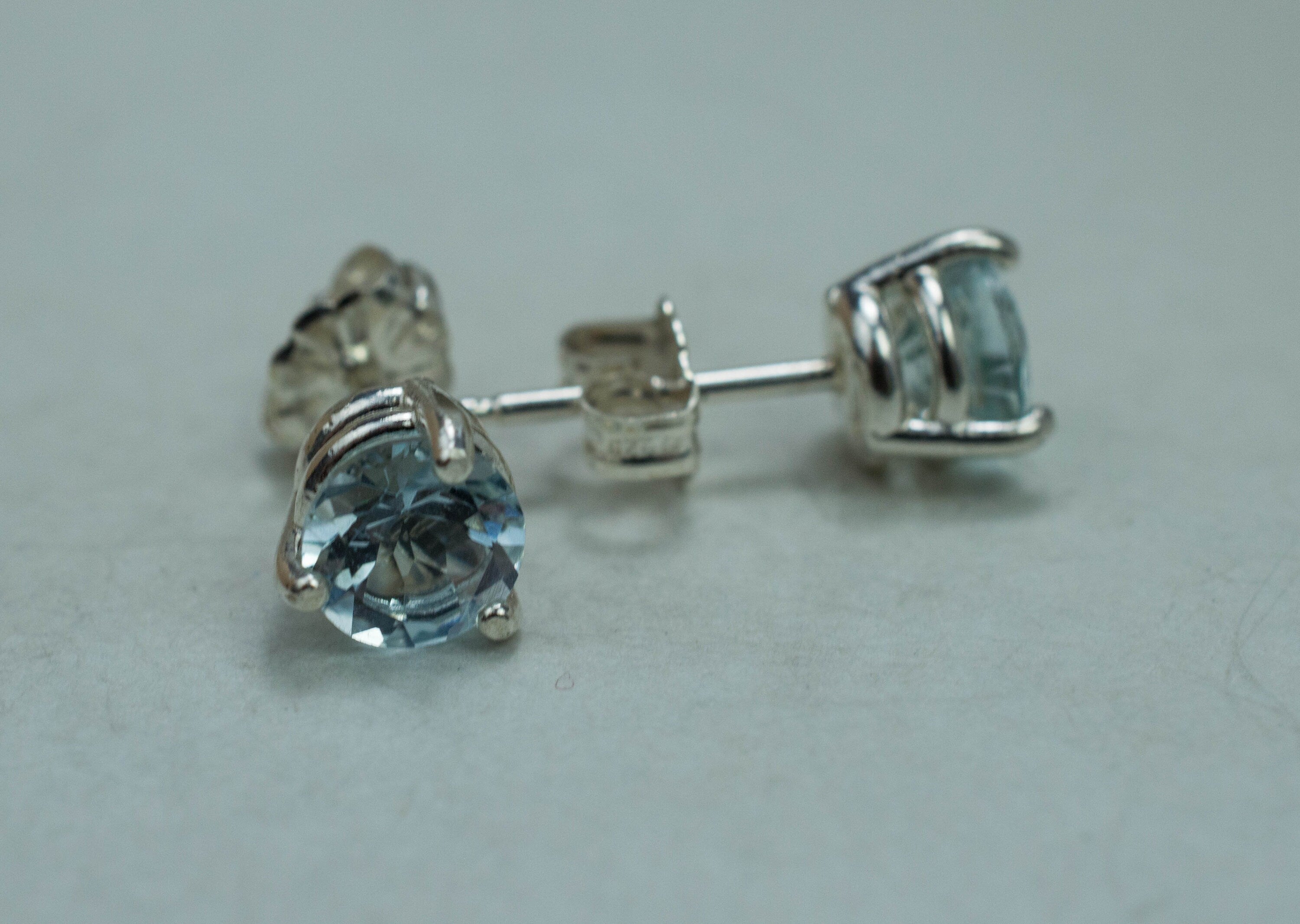 Aquamarine Earrings; Natural Untreated Brazil Aquamarine; 1.390cts