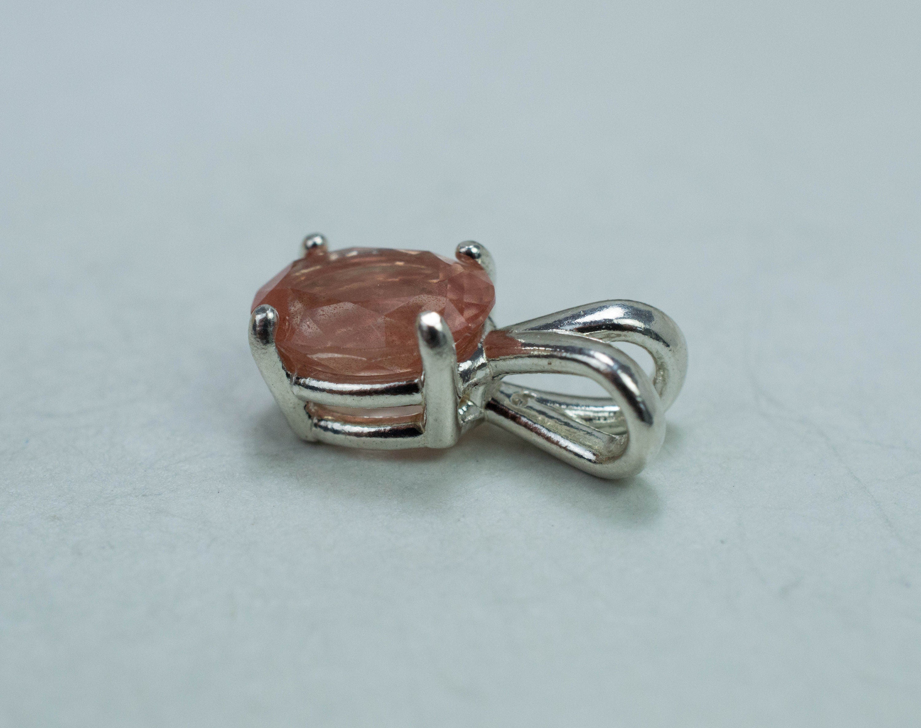 Oregon Sunstone Pendant, Natural Untreated USA Sunstone; 1.580cts