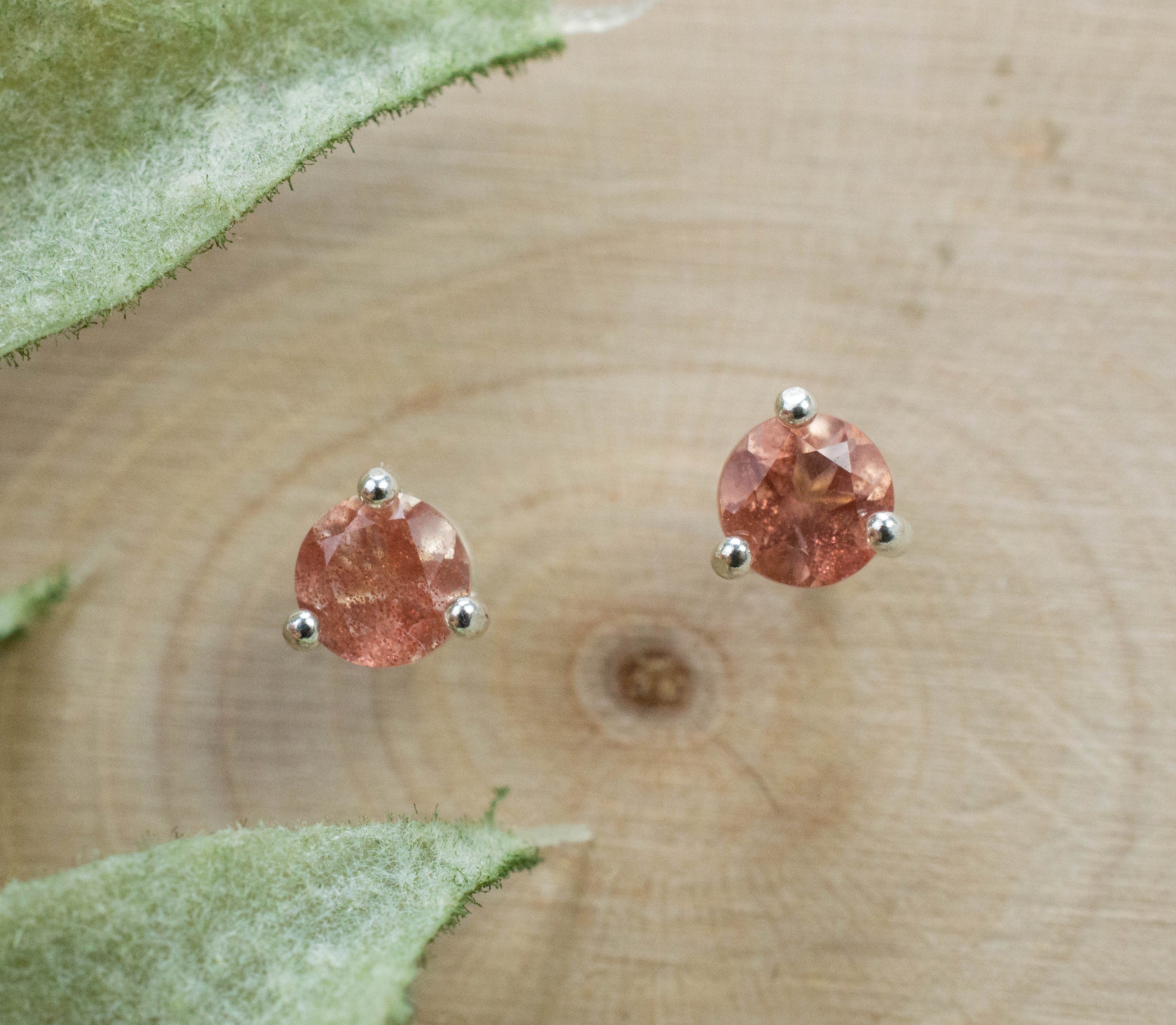 Oregon Sunstone Earrings; Natural Untreated USA Sunstone; 0.500cts