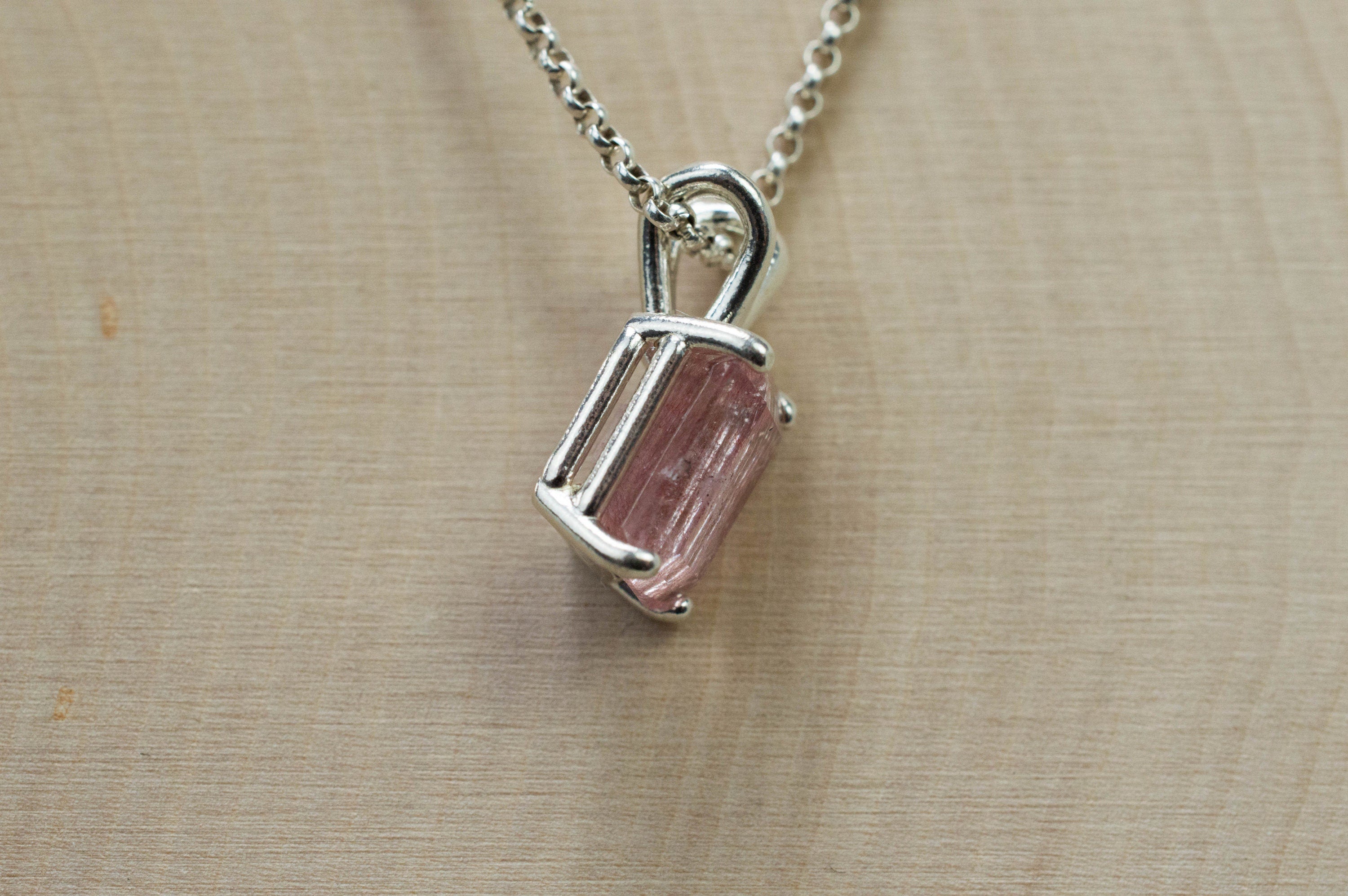 Strawberry Quartz Pendant; Natural Untreated Mexico Strawberry Quartz; 3.020cts