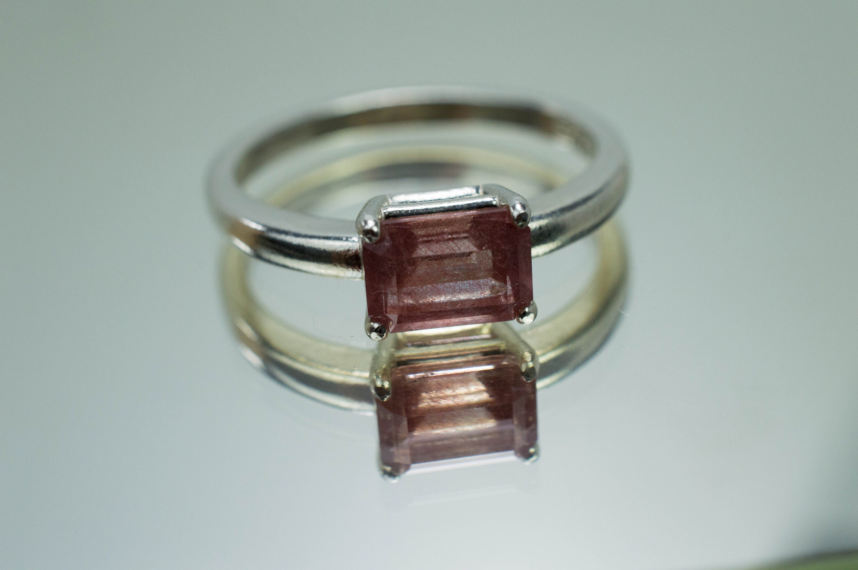 Strawberry Quartz Ring; Natural Untreated Mexico Quartz; 0.985cts