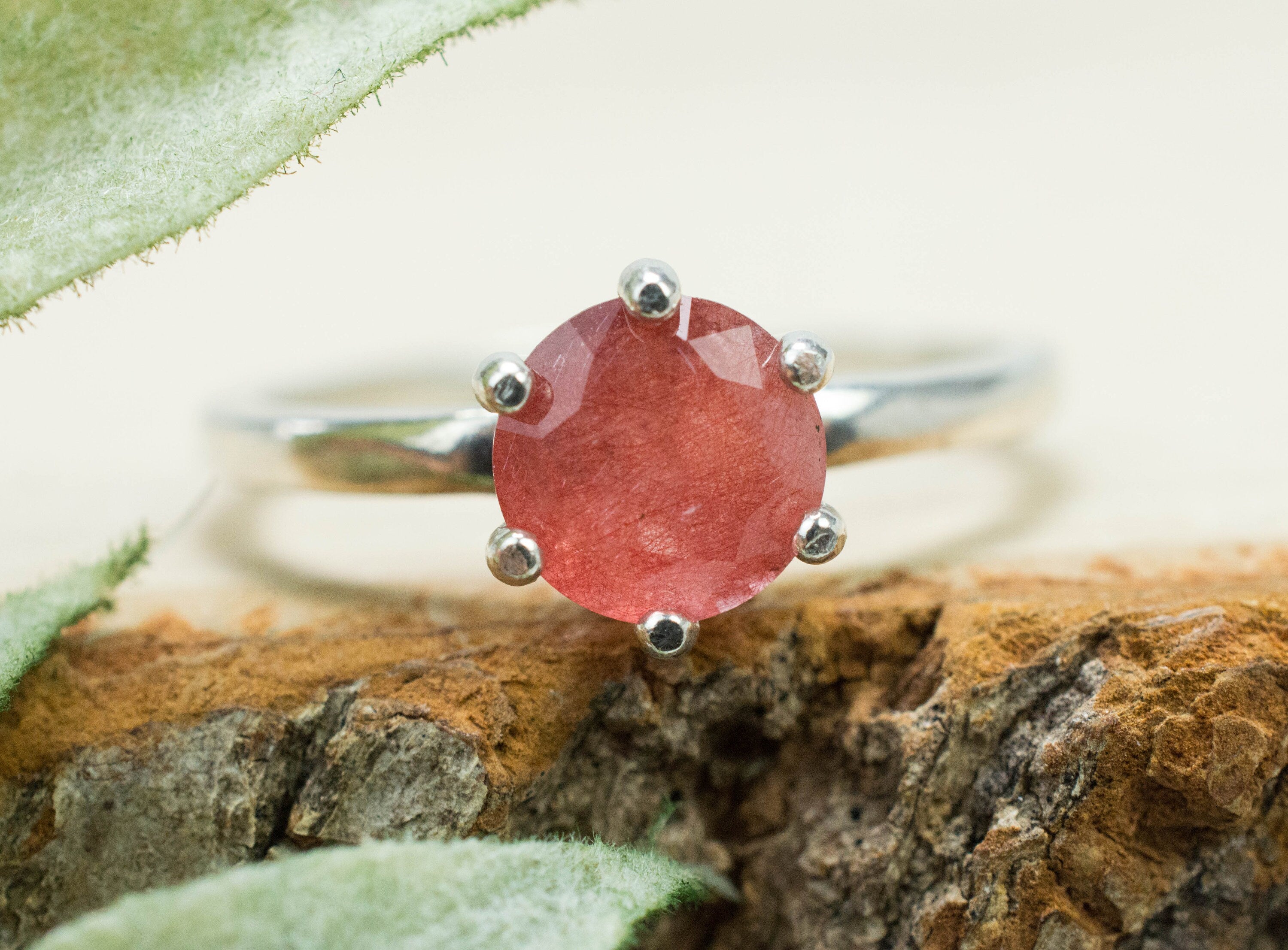 Strawberry Quartz Ring; Natural Untreated Mexico Quartz; 1.025cts